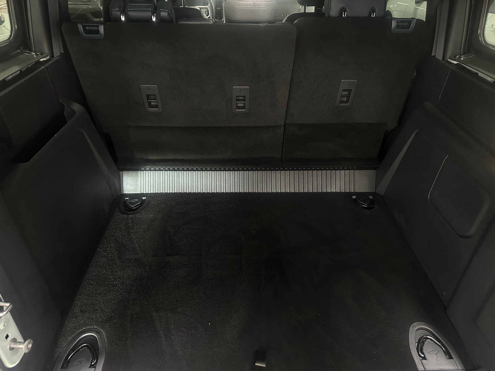 Thumbnail: 2021 Ford Bronco - 6