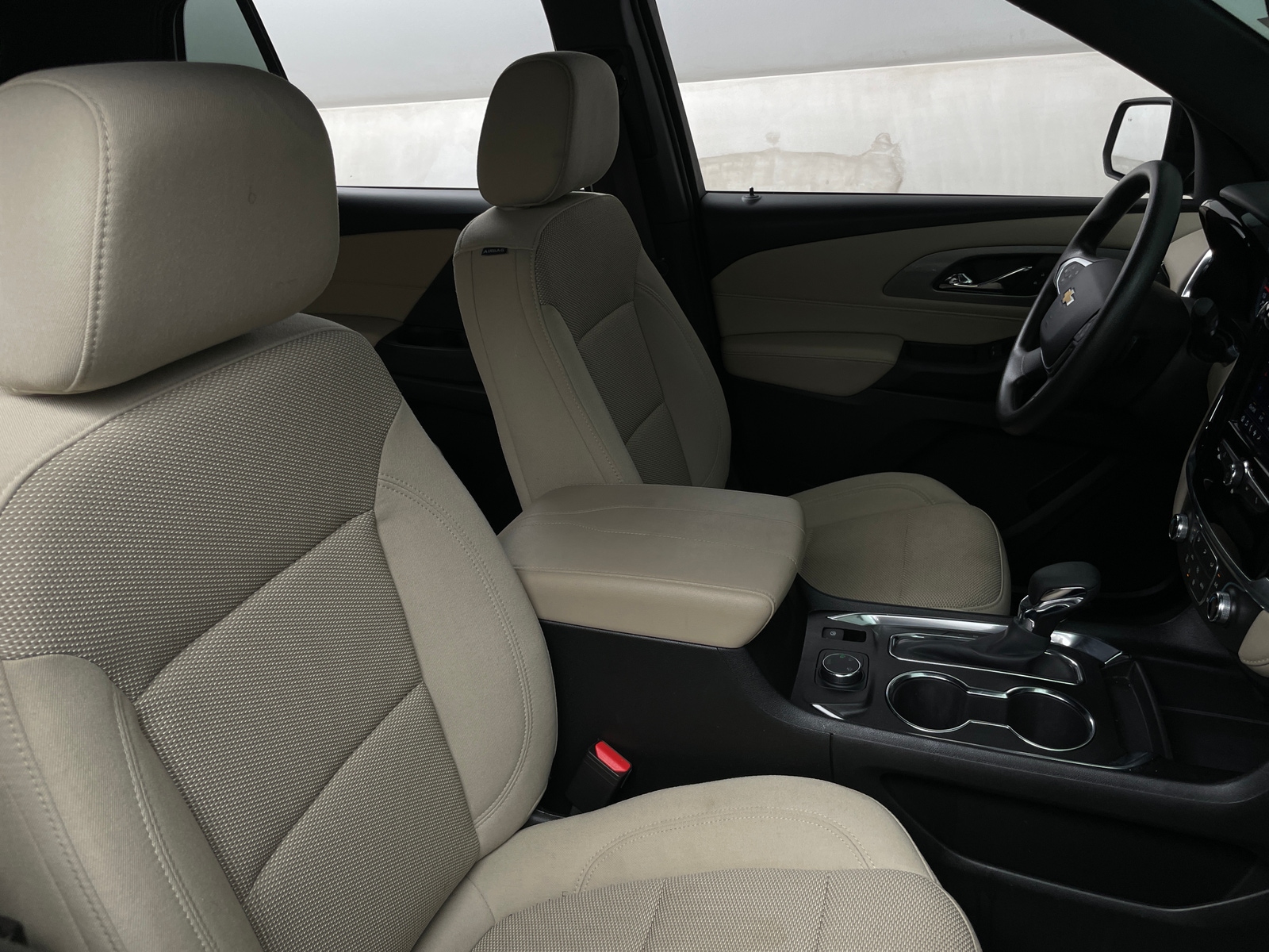 Thumbnail: 2023 Chevrolet Traverse - 2