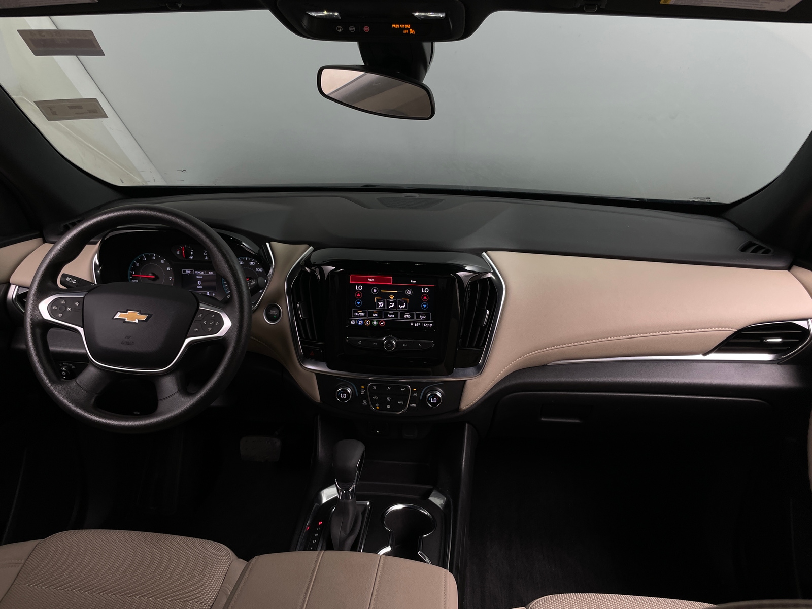 Thumbnail: 2023 Chevrolet Traverse - 3
