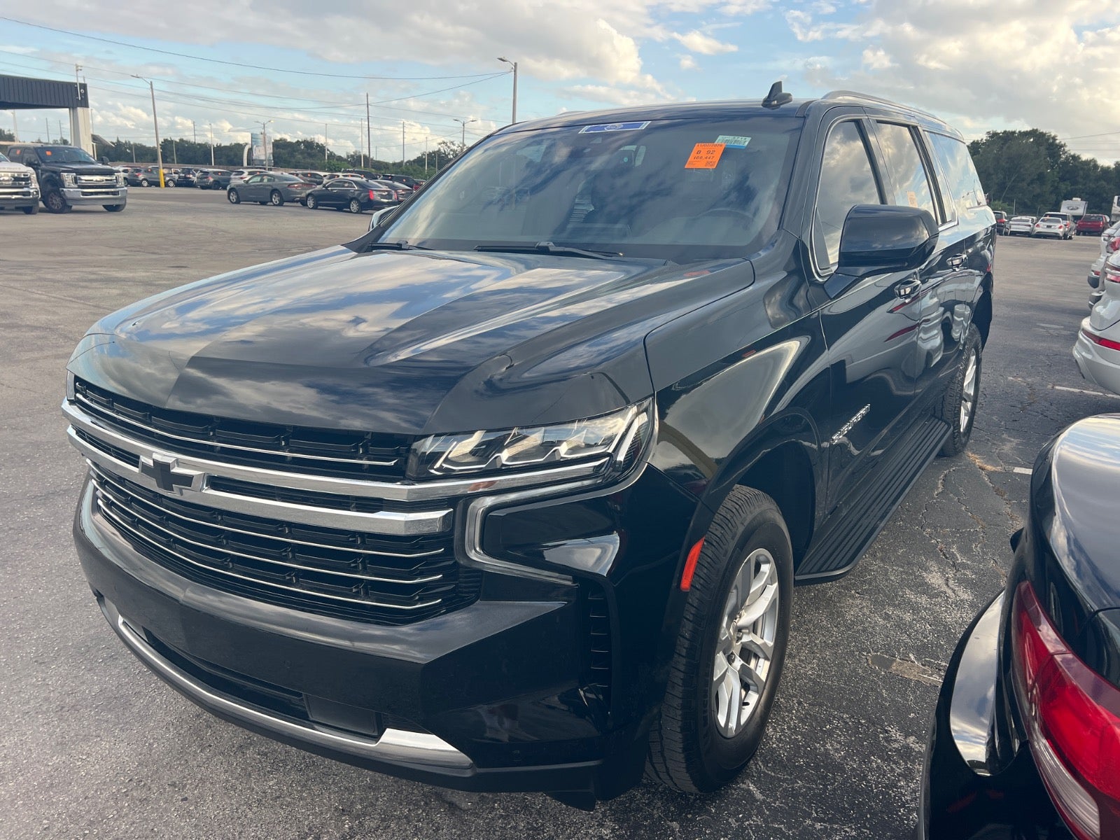 2023 Chevrolet Suburban LT