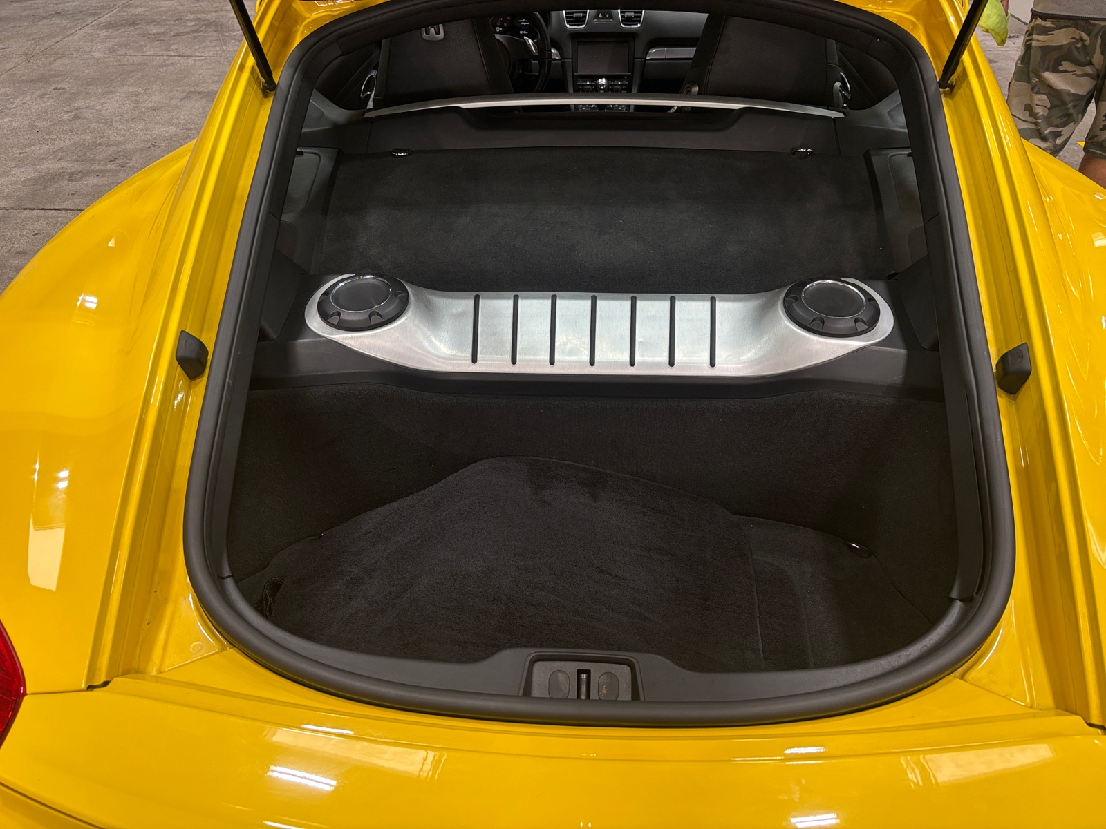 Thumbnail: 2014 Porsche Cayman - 4