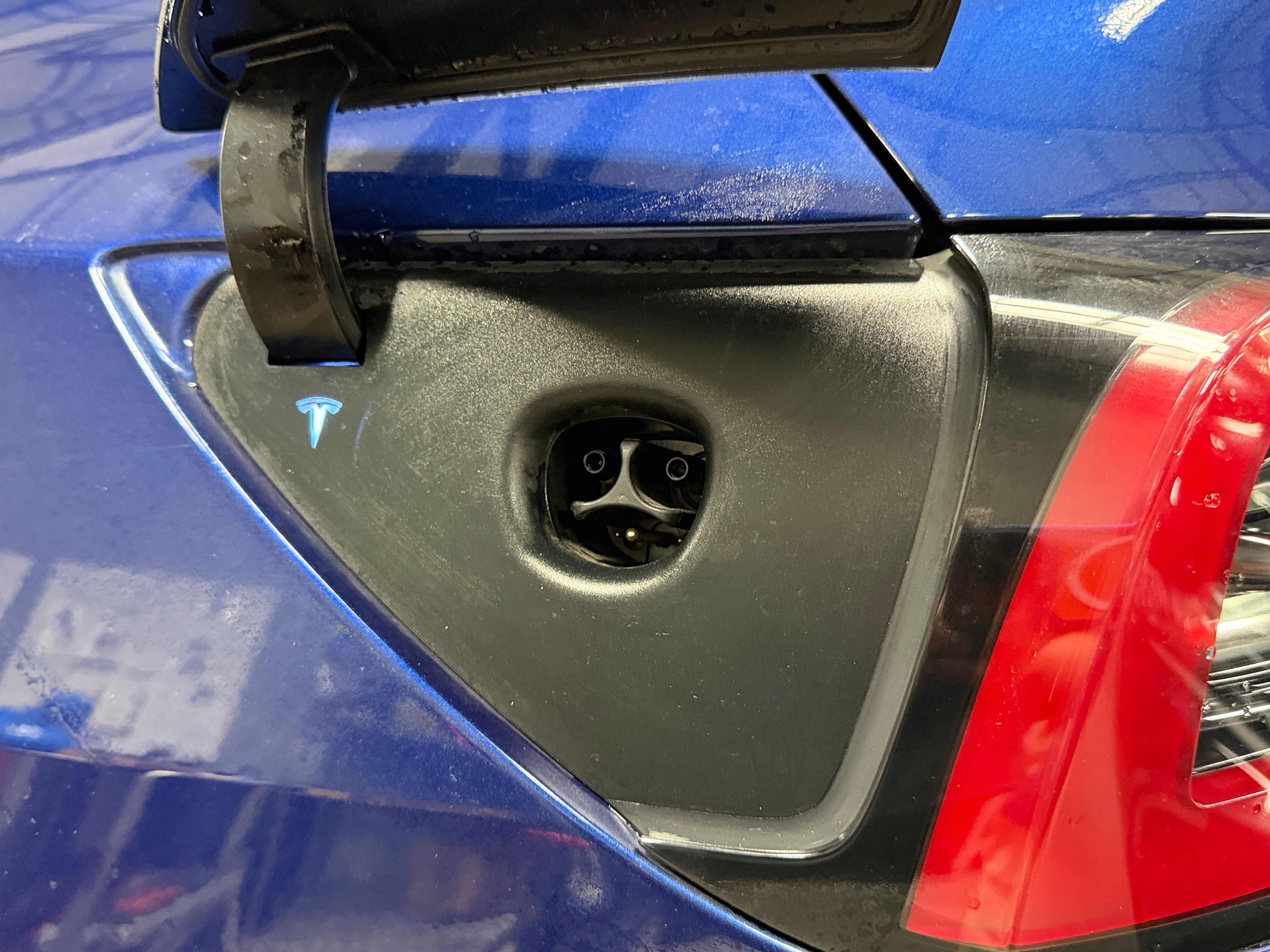 Used 2023 Tesla Model Y Long Range with VIN 7SAYGDEE4PF894061 for sale in Auburn, WA