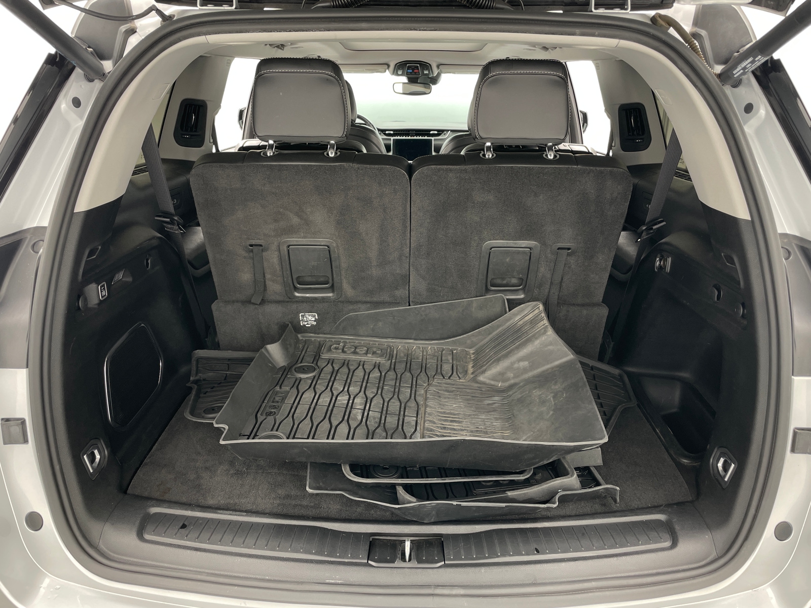 Thumbnail: 2021 Jeep Grand Cherokee L - 6