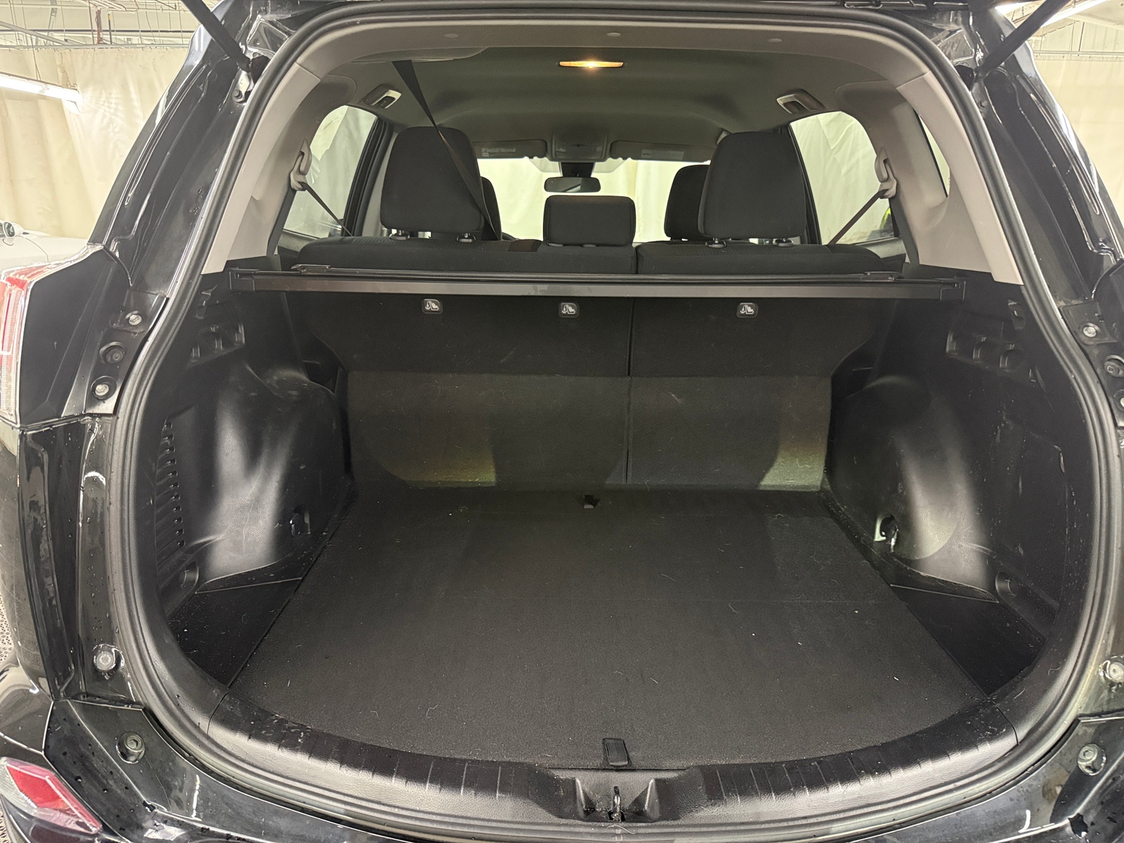 Thumbnail: 2018 Toyota RAV4 - 7