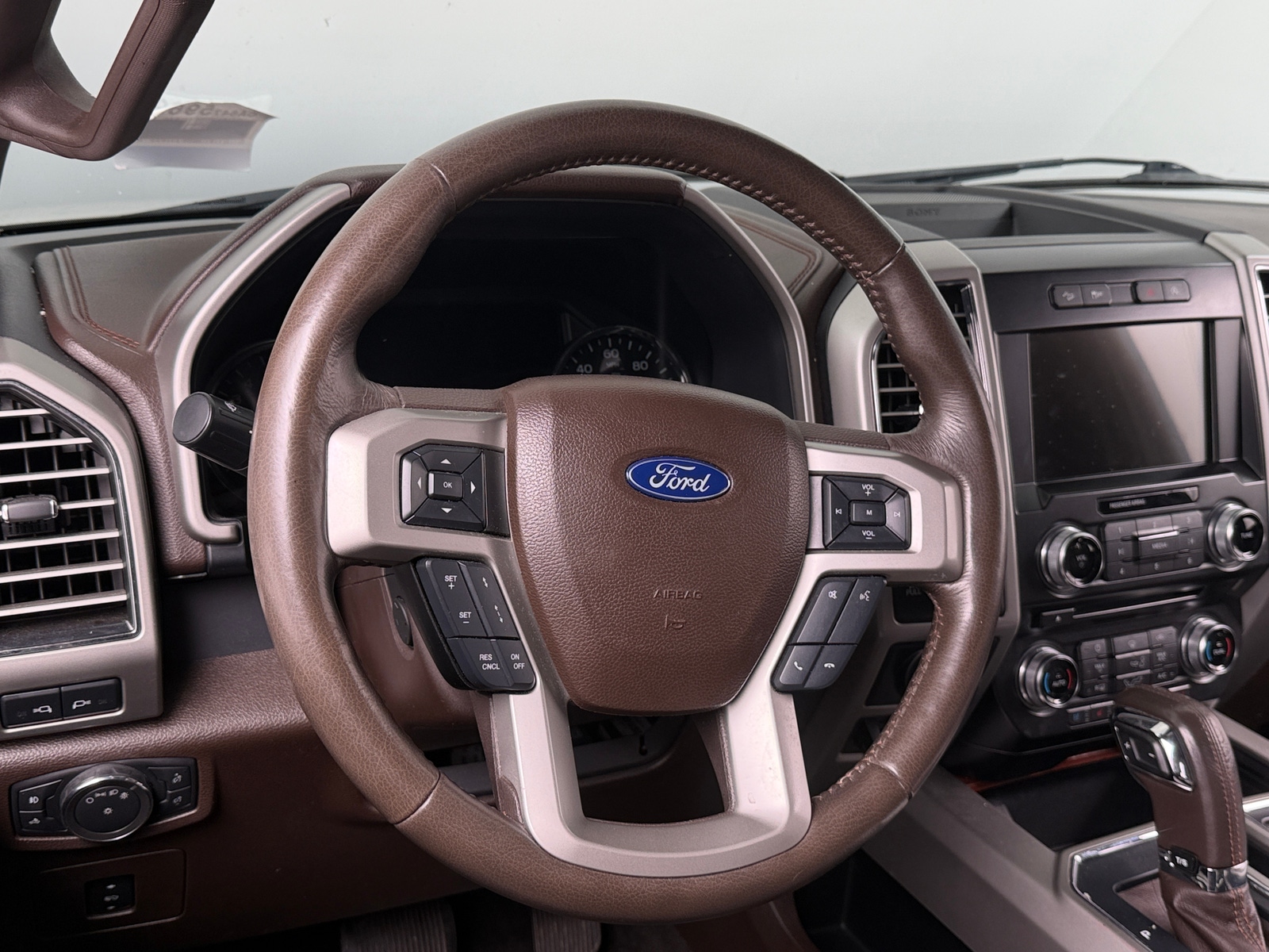 Thumbnail: 2017 Ford Econoline - 4