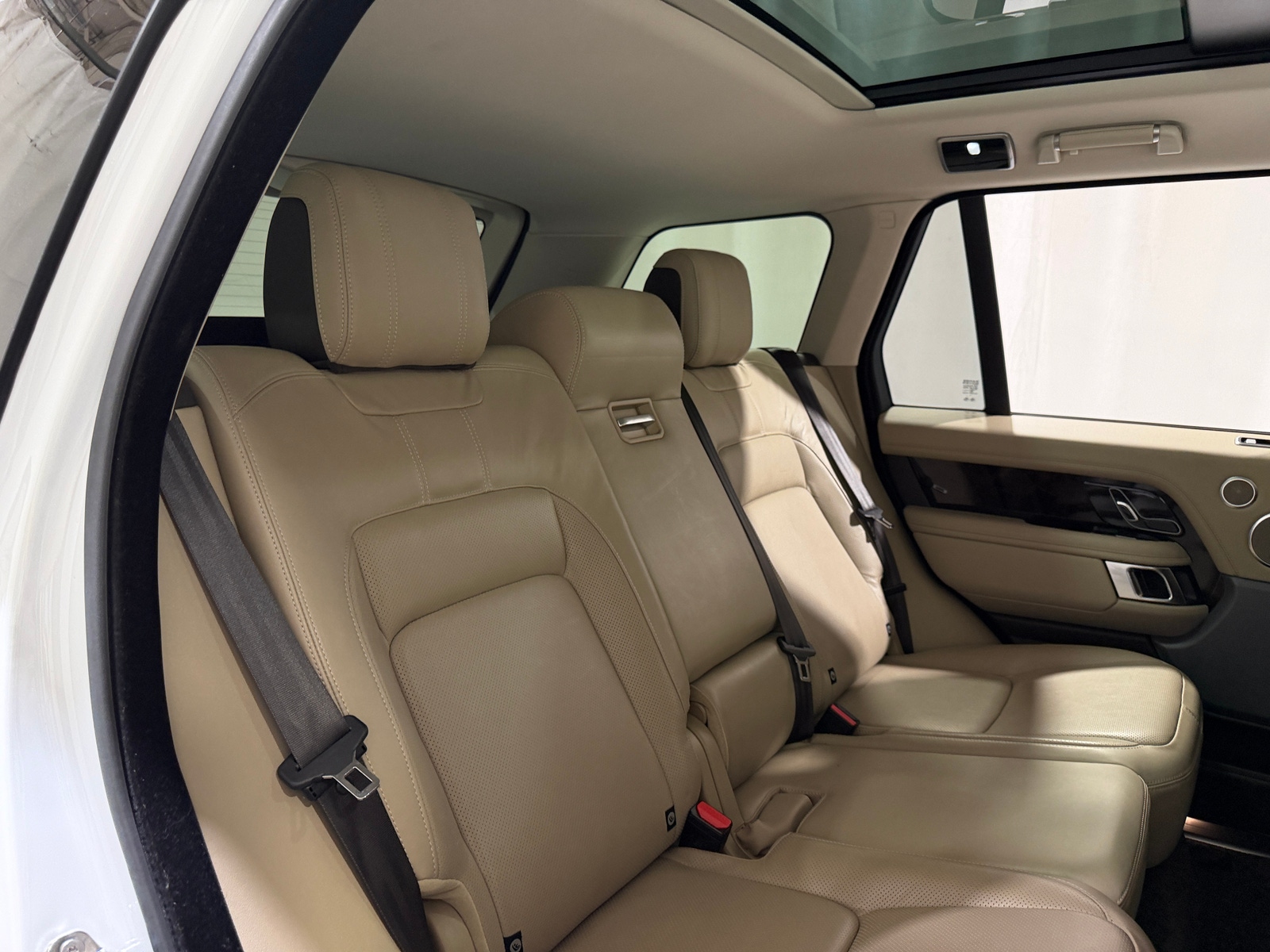 Thumbnail: 2018 Land Rover Range Rover - 5