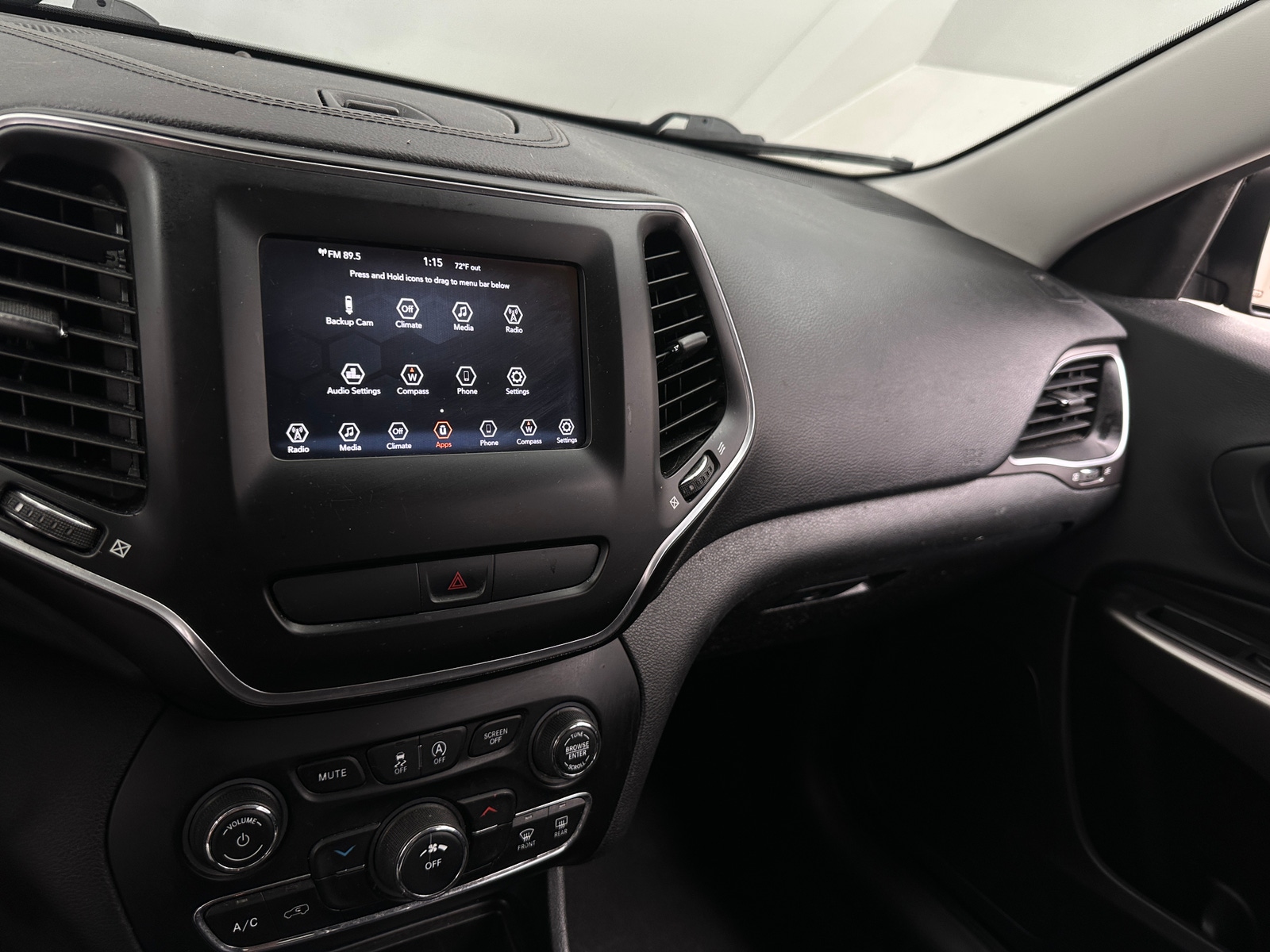 Thumbnail: 2019 Jeep Cherokee - 4