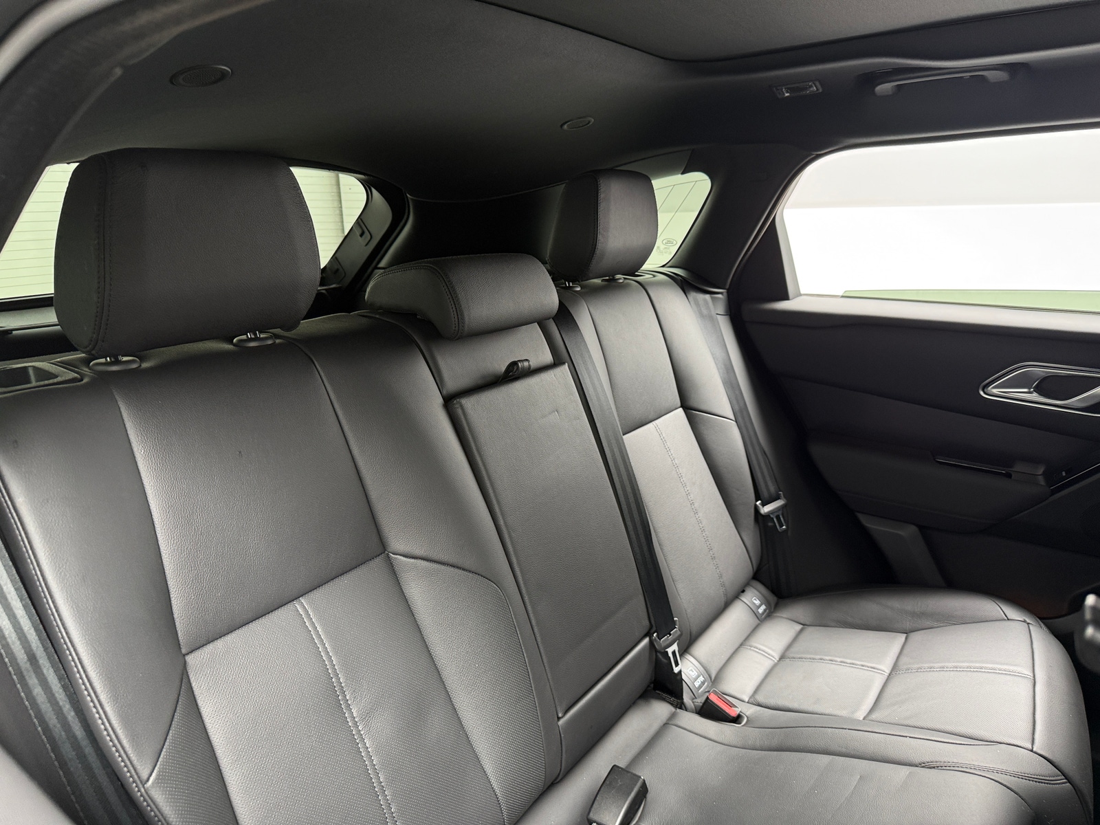 Thumbnail: 2026 Land Rover Range Rover Velar - 5