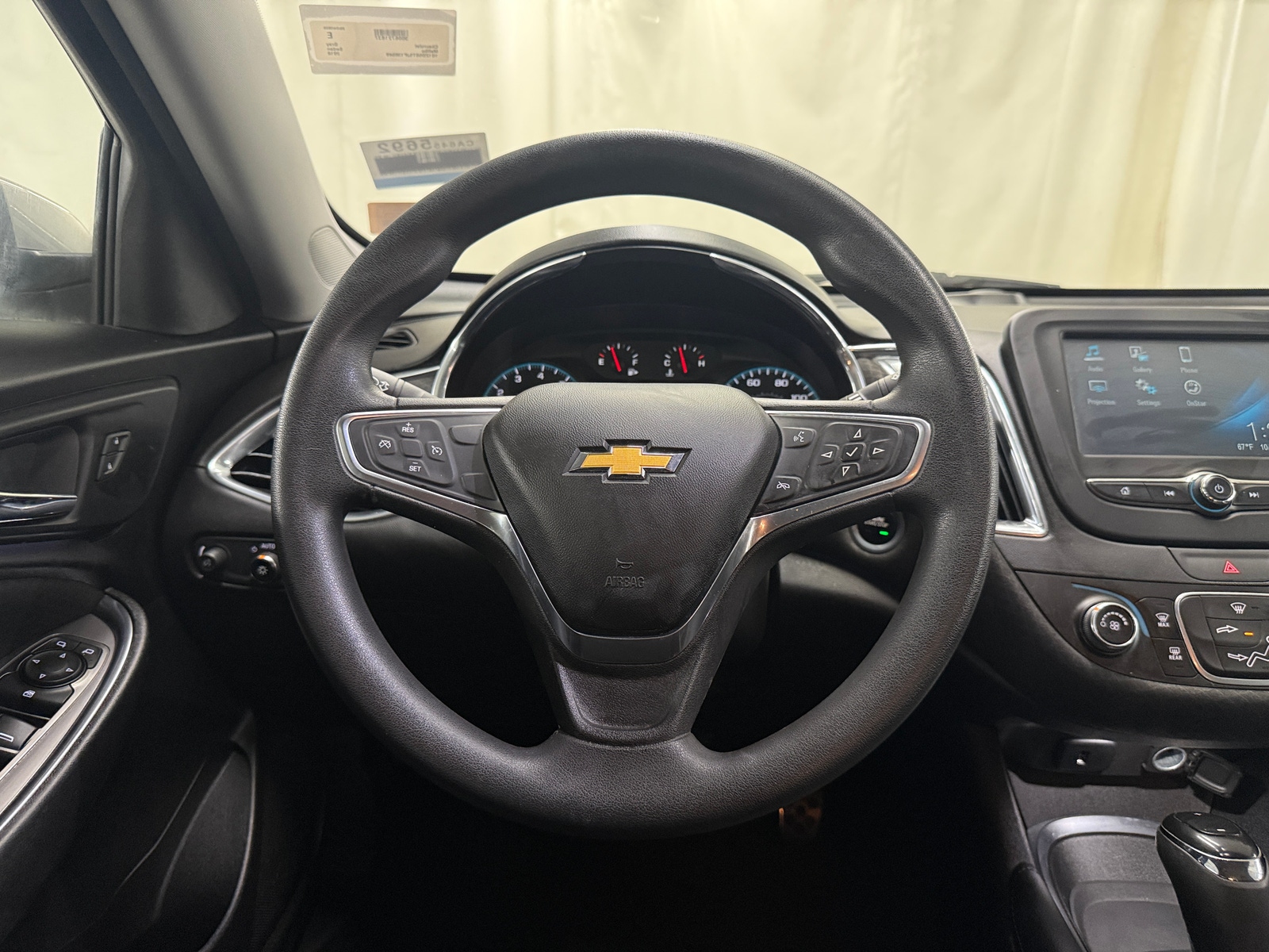 Thumbnail: 2018 Chevrolet Malibu - 5