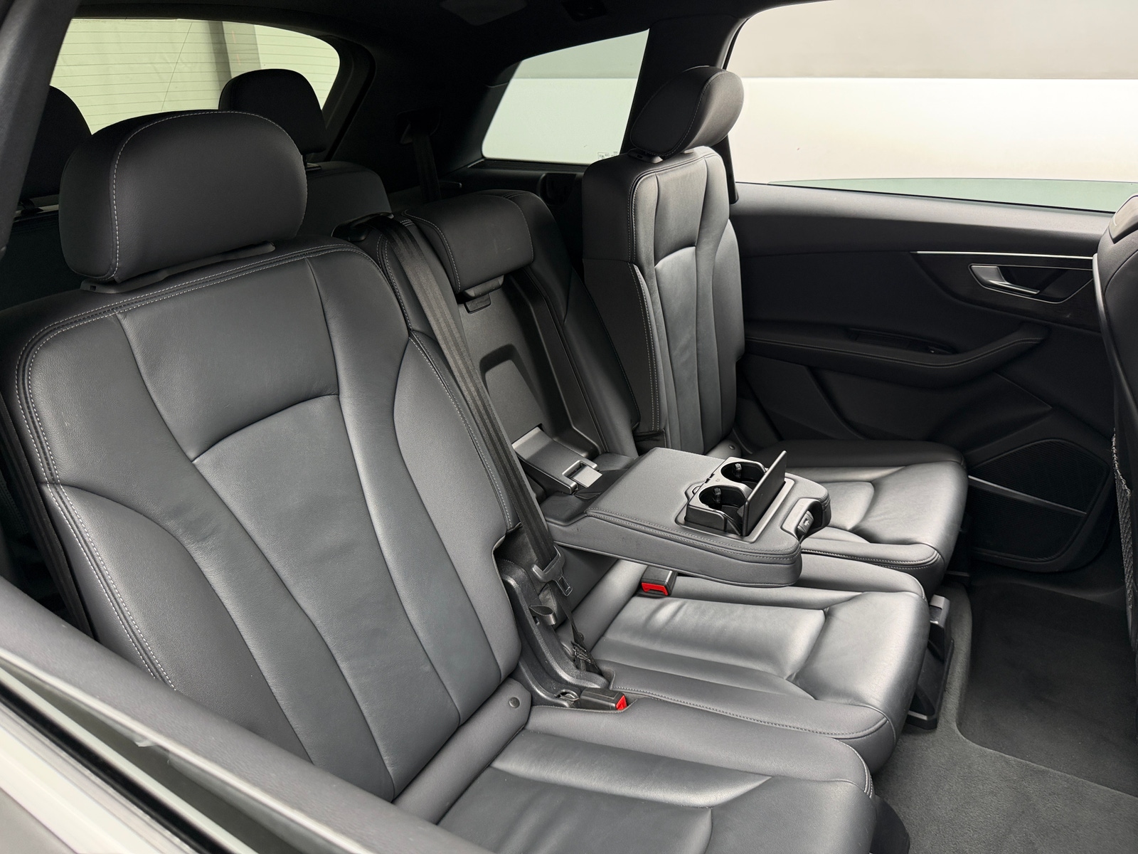 Thumbnail: 2025 Audi Q7 - 6