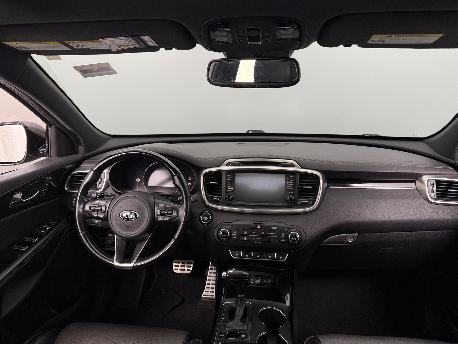 Thumbnail: 2016 Kia Sorento - 2
