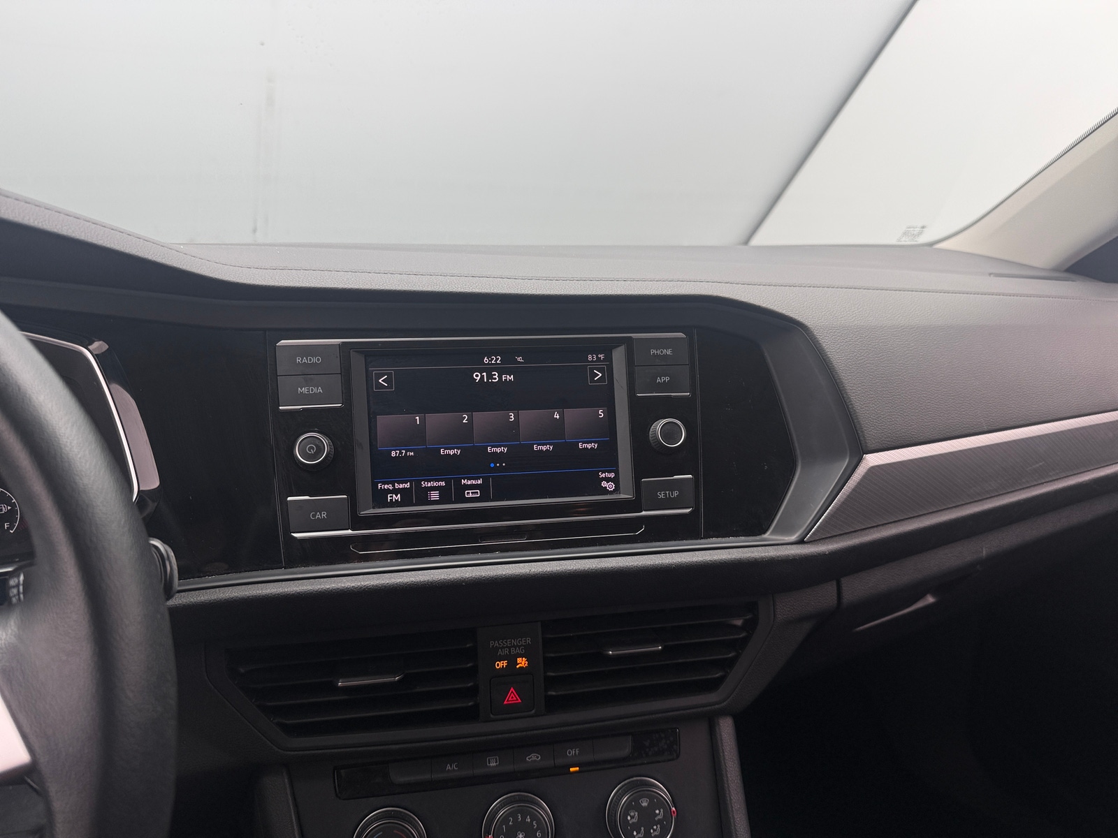 Thumbnail: 2019 Volkswagen Jetta - 4