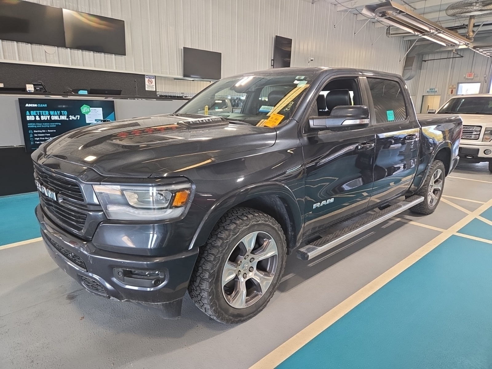 2020 Ram 1500 Laramie 4x4 Crew Cab 5'7" Box