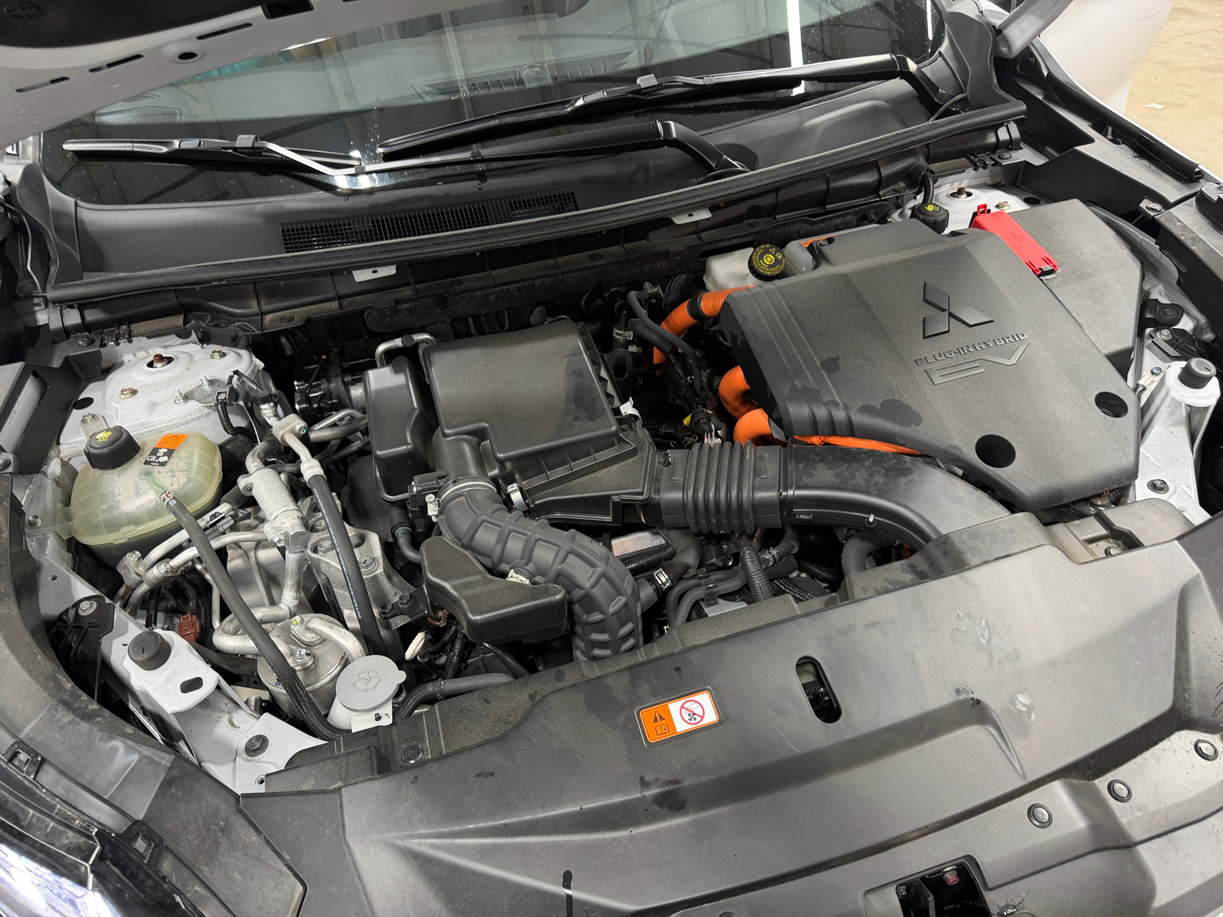 2025 Mitsubishi Outlander Plug-in Hybrid