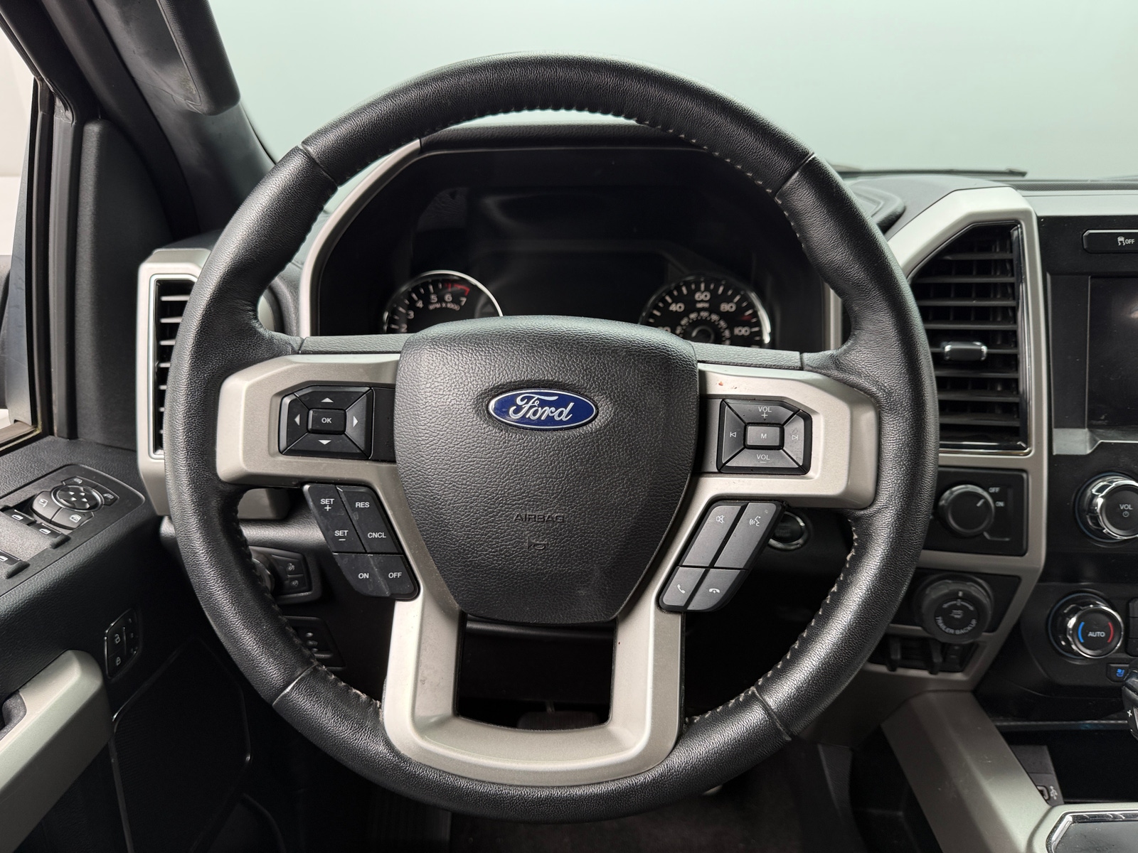 Thumbnail: 2020 Ford Econoline - 4