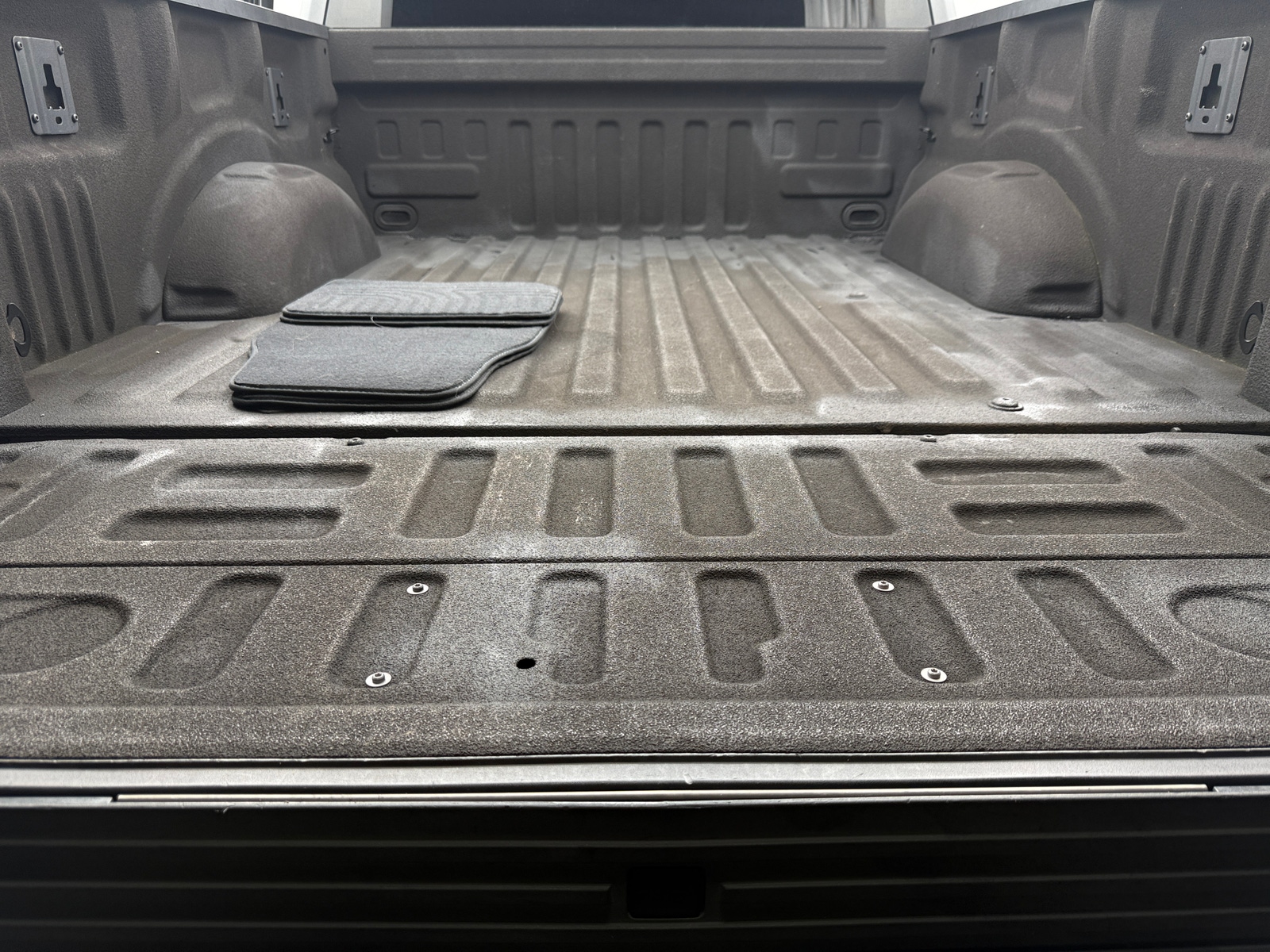 Thumbnail: 2020 Ford Econoline - 6