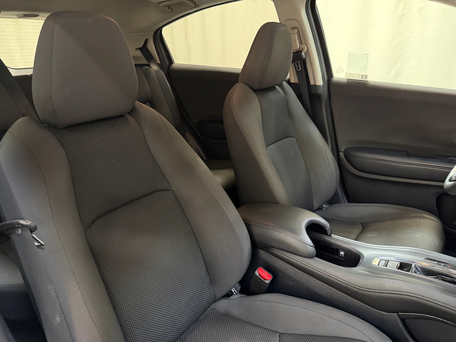 Thumbnail: 2022 Honda HR-V - 2