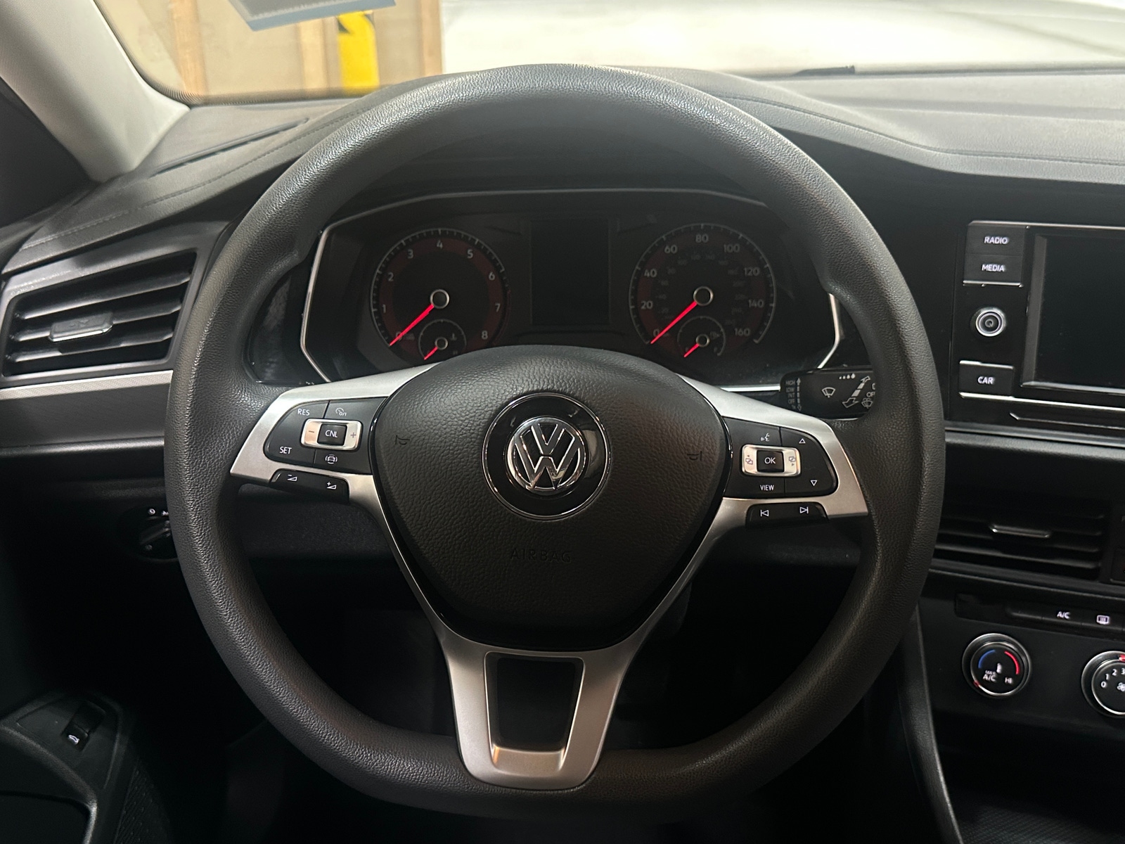 Thumbnail: 2019 Volkswagen Jetta - 5