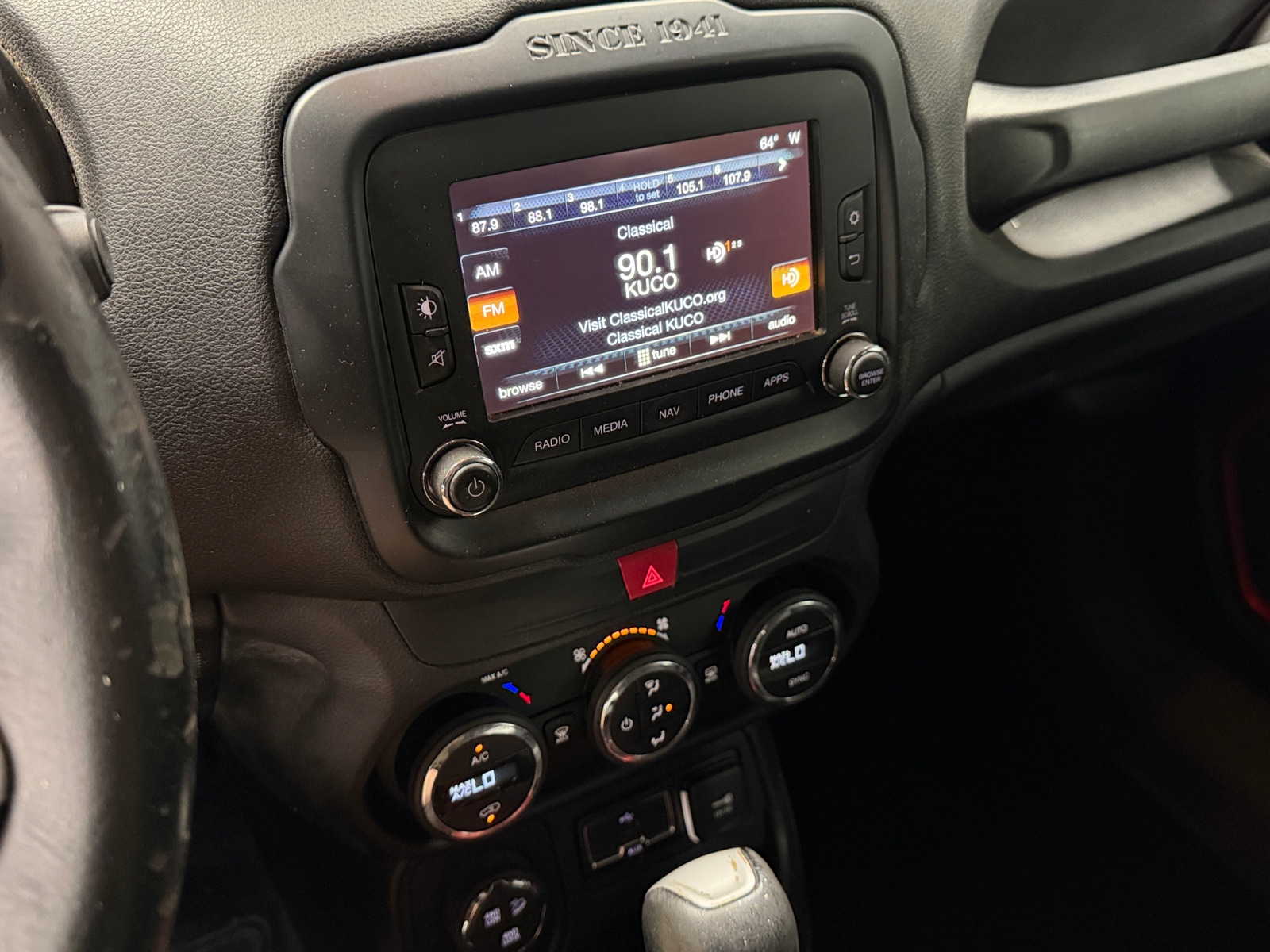 Thumbnail: 2017 Jeep Renegade - 4