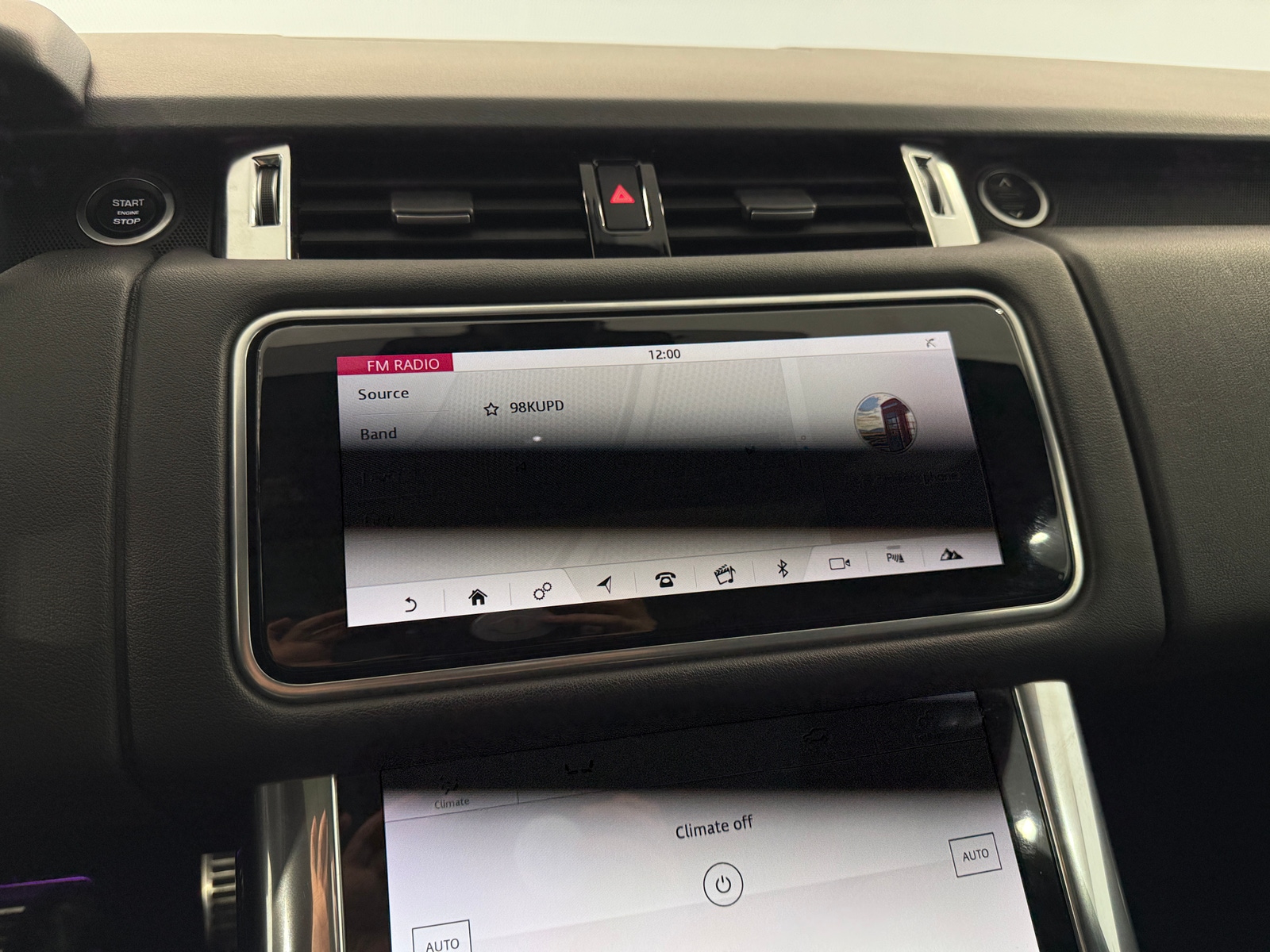 Thumbnail: 2021 Land Rover Range Rover Sport - 3