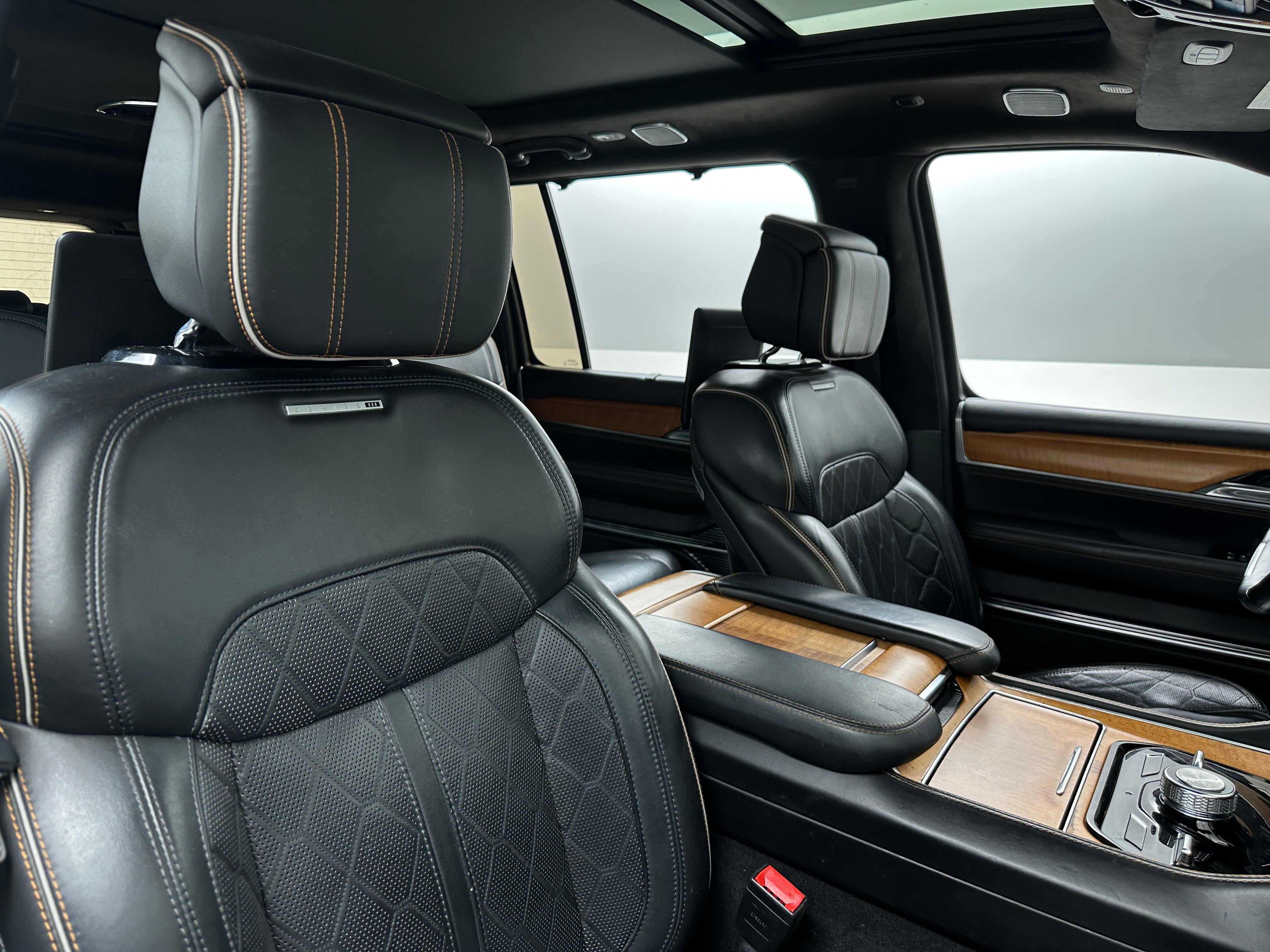 2022 Jeep Grand Wagoneer