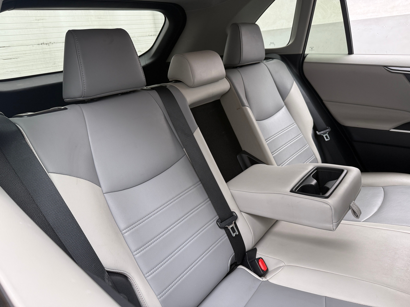 Thumbnail: 2020 Toyota RAV4 - 6