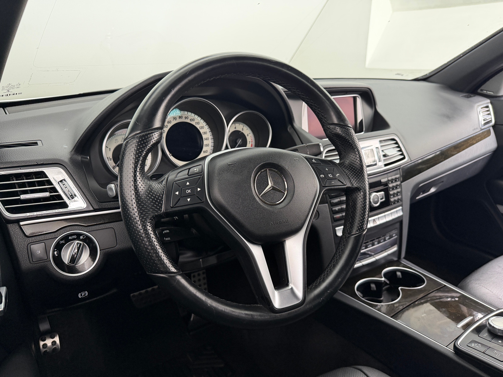 Thumbnail: 2014 Mercedes-Benz E-Class - 4