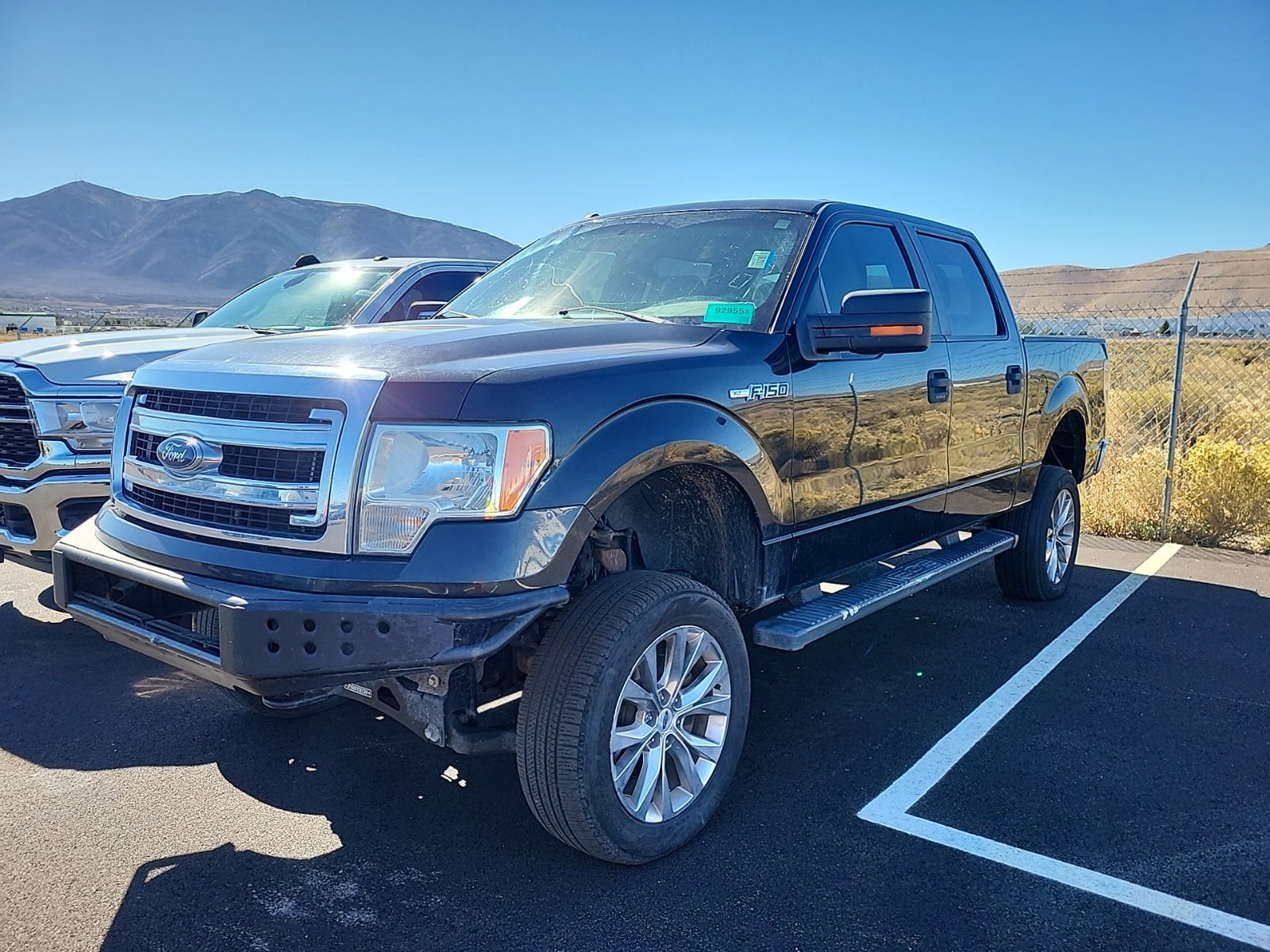 2013 Ford F-150 4WD Supercrew 145" XLT