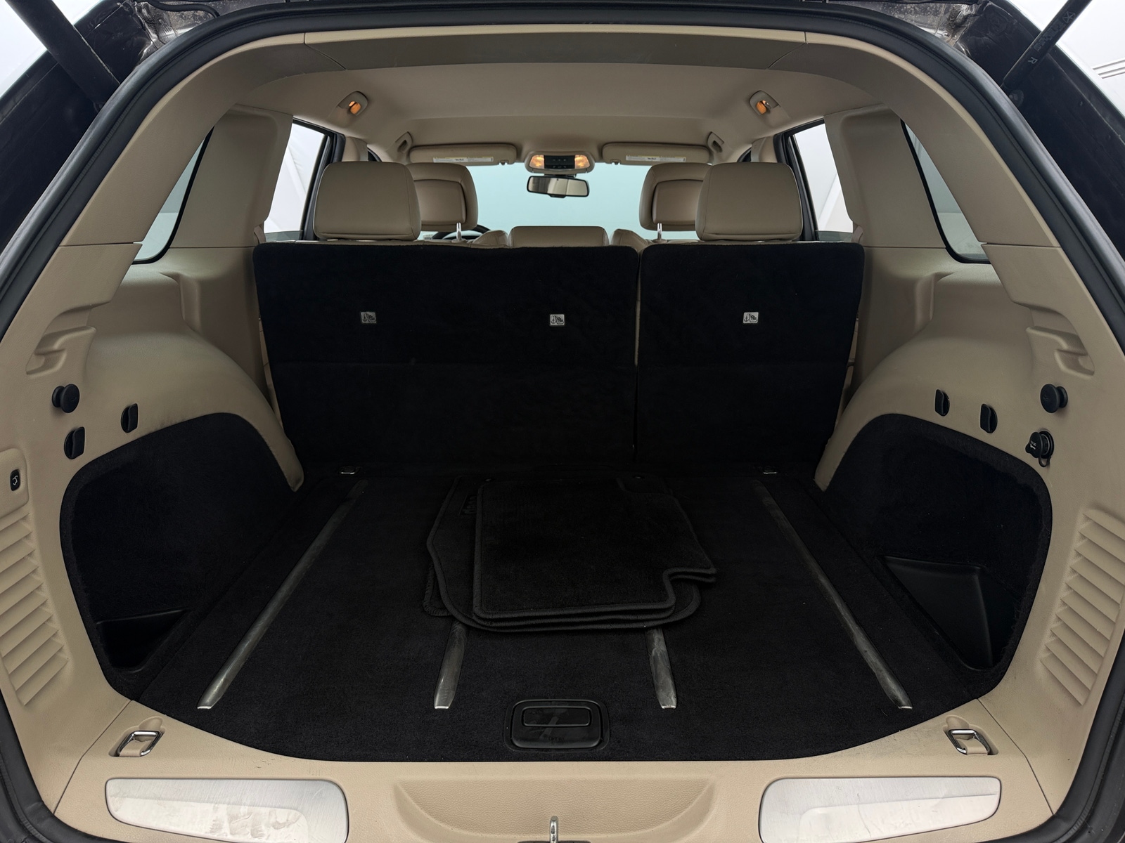 Thumbnail: 2015 Jeep Grand Cherokee - 6