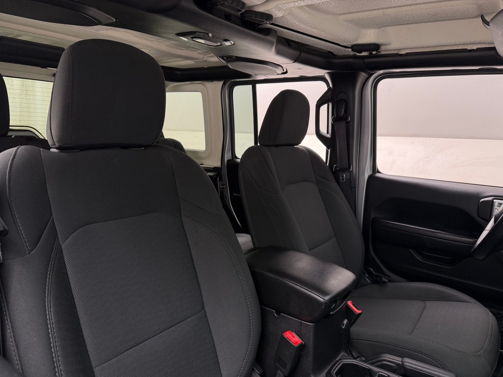 Thumbnail: 2019 Jeep Wrangler - 2