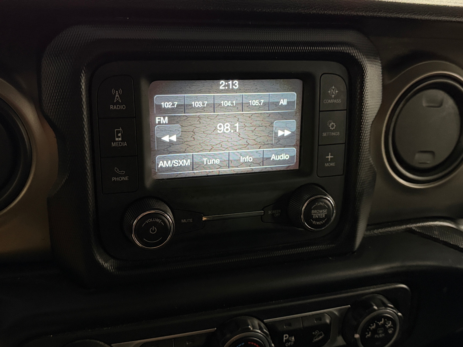 Thumbnail: 2019 Jeep Wrangler - 4