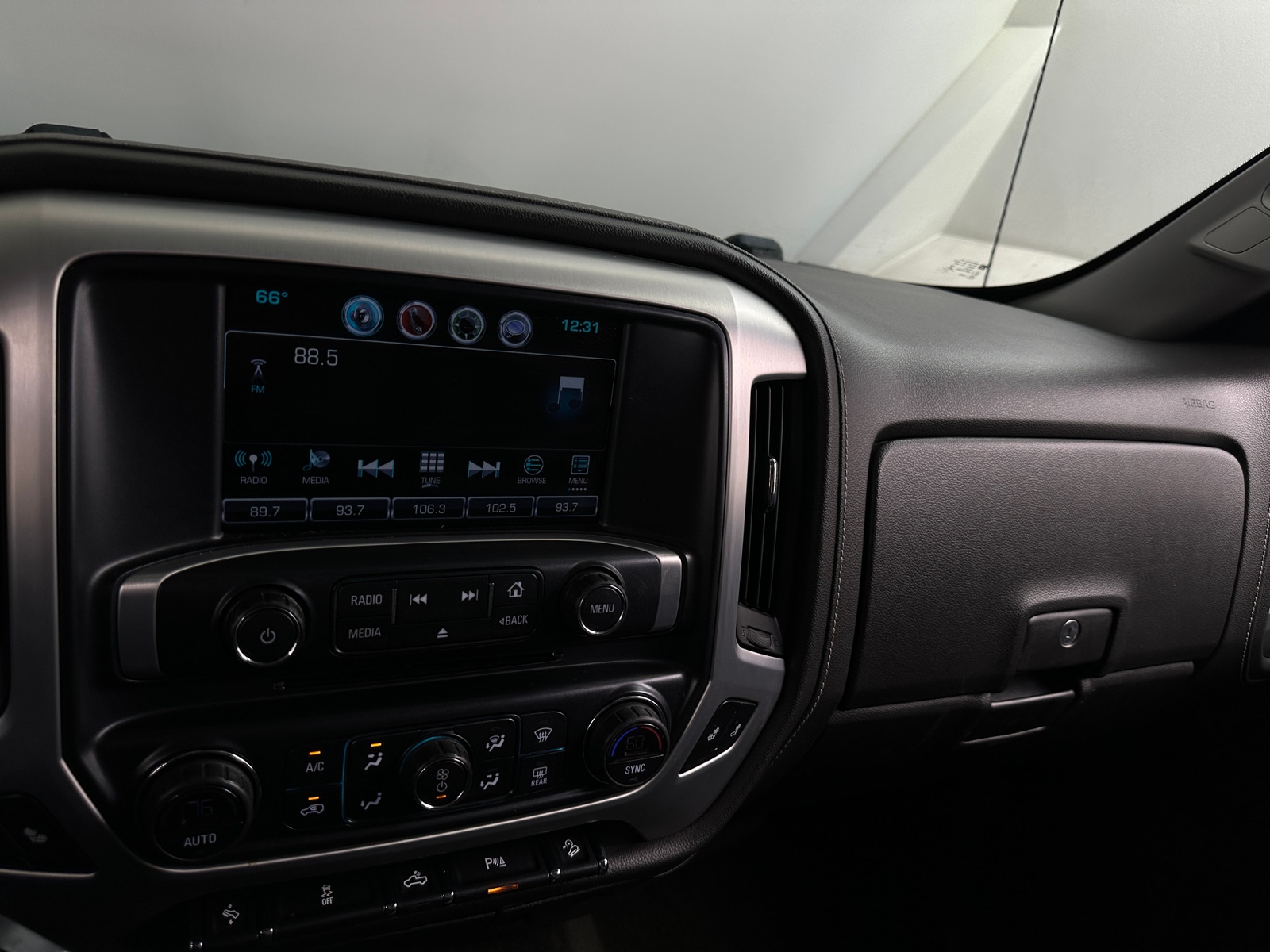 Thumbnail: 2017 GMC Sierra 1500 - 4