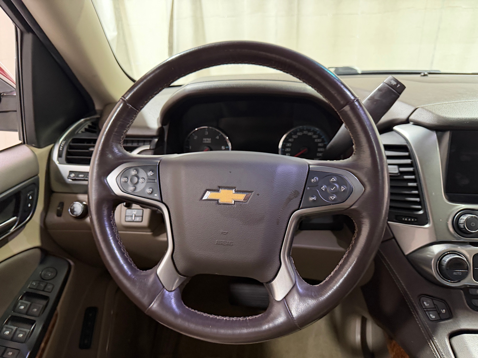 Thumbnail: 2018 Chevrolet Tahoe - 4