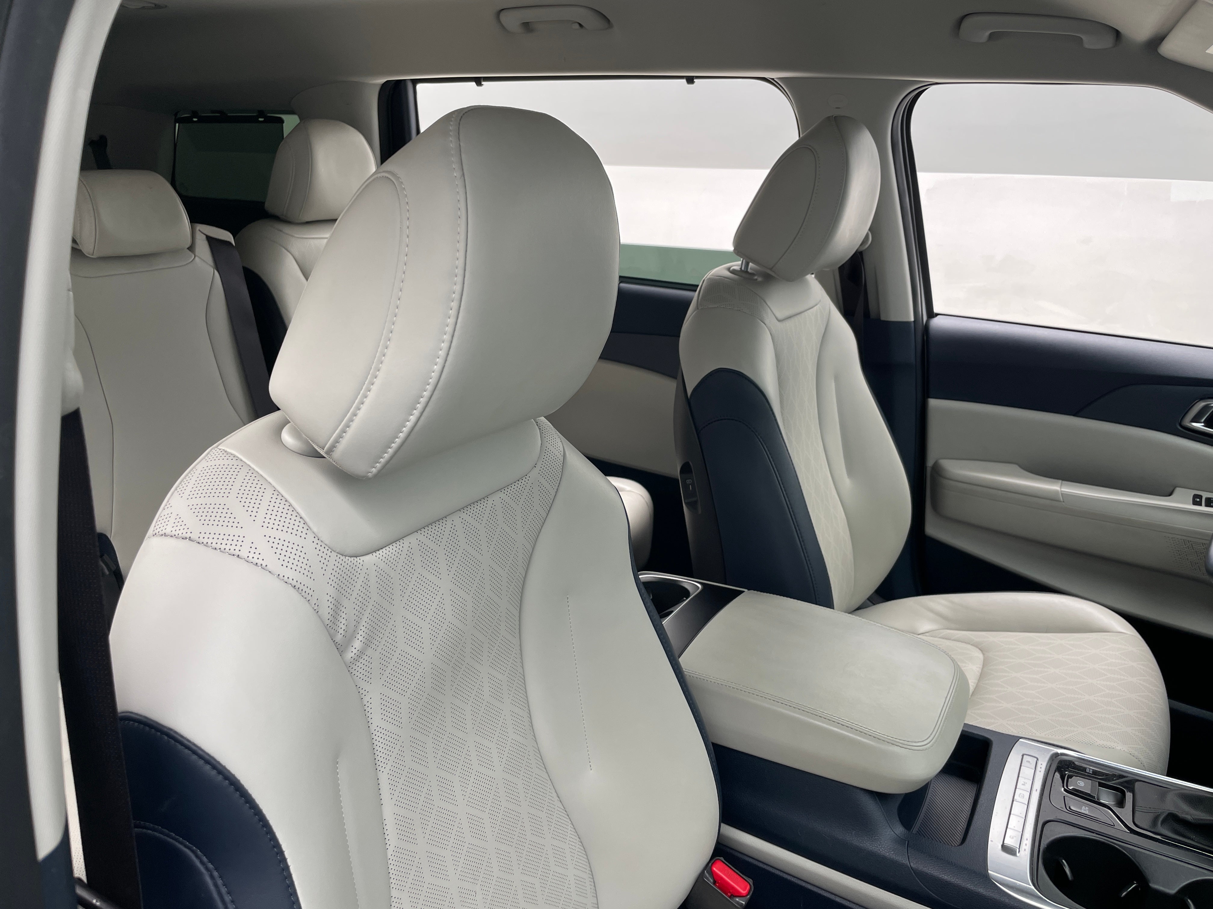 2025 Kia Carnival EX