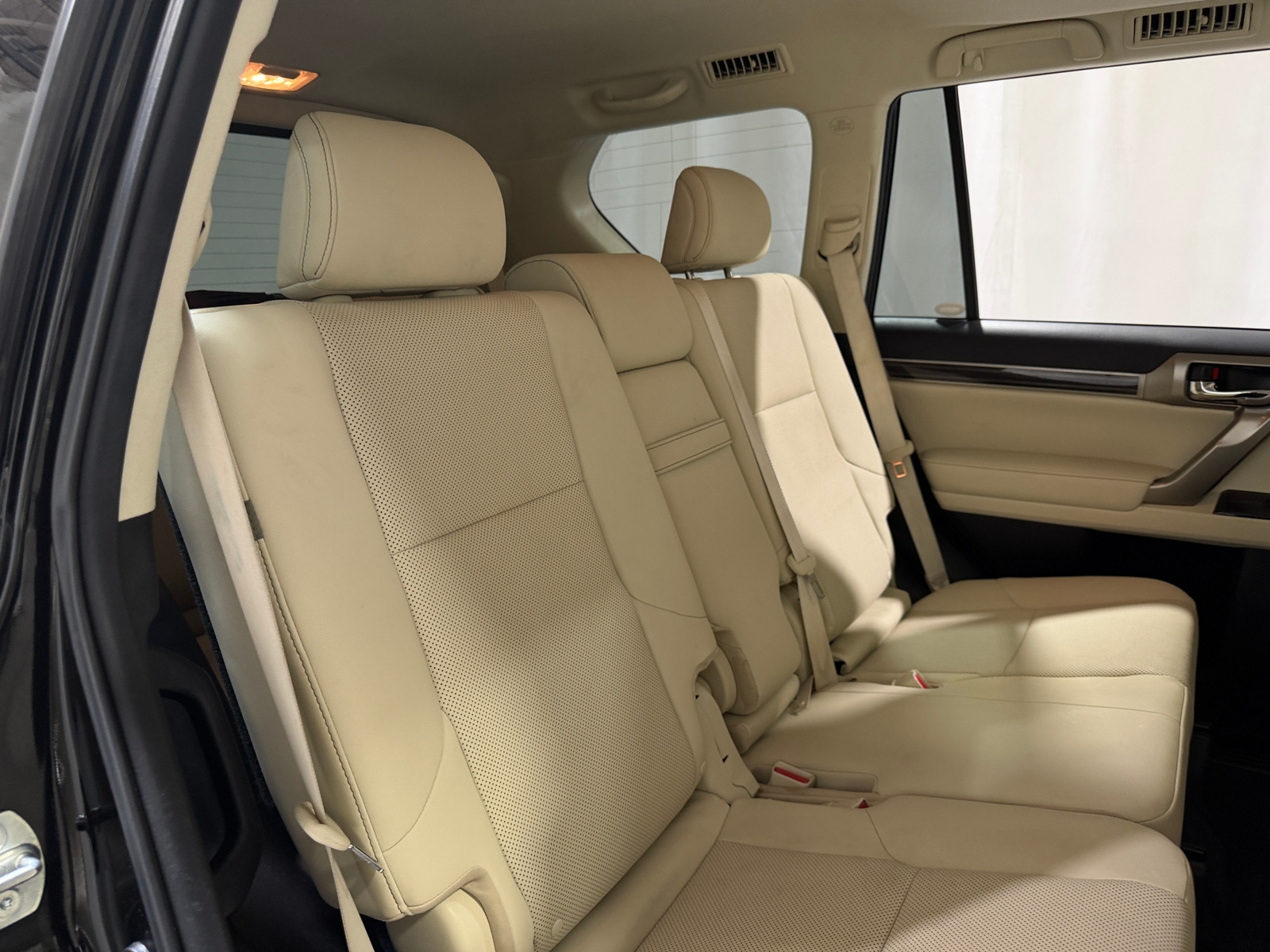 Thumbnail: 2020 Lexus GX - 6