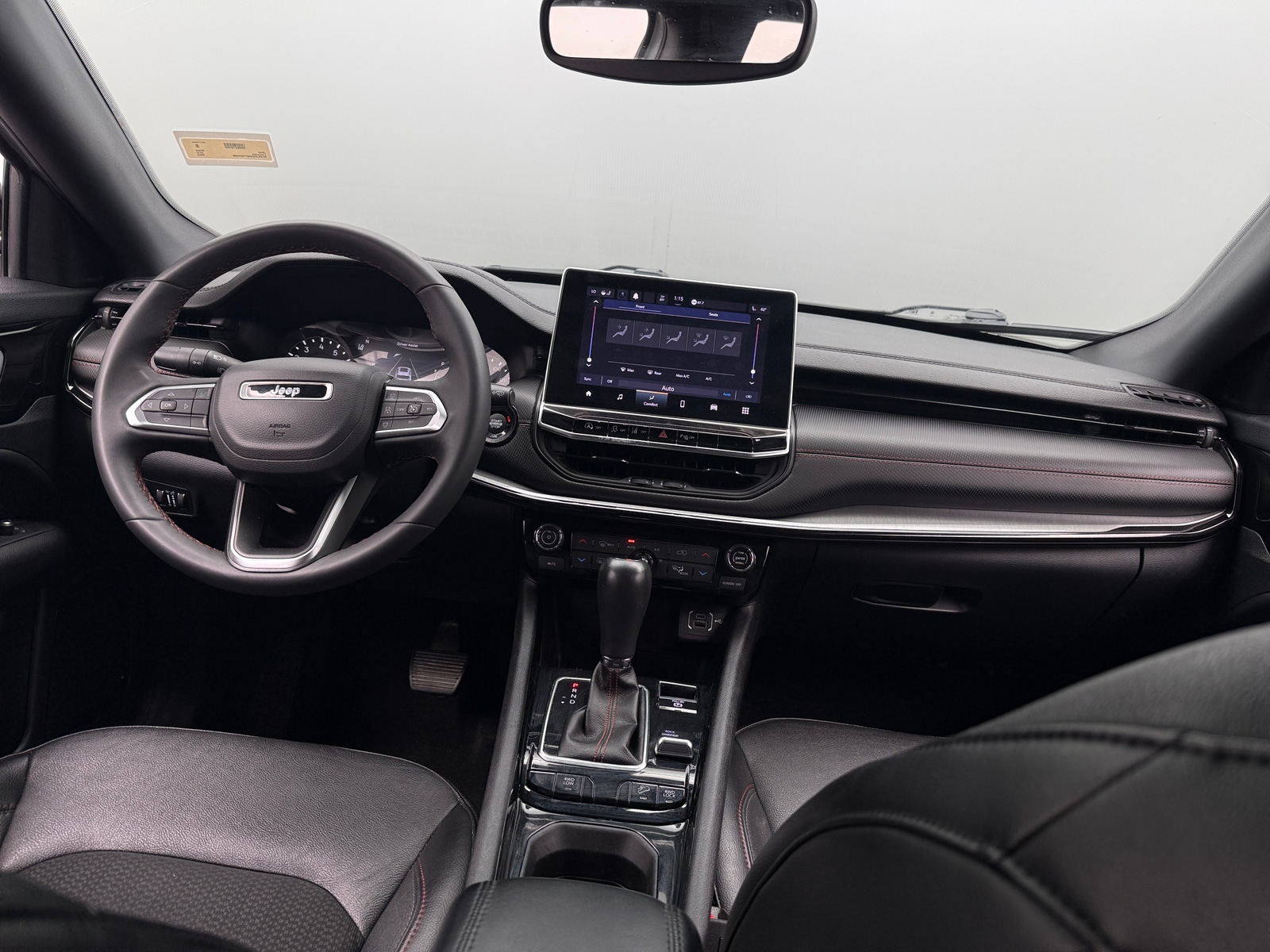 Thumbnail: 2023 Jeep Compass - 3