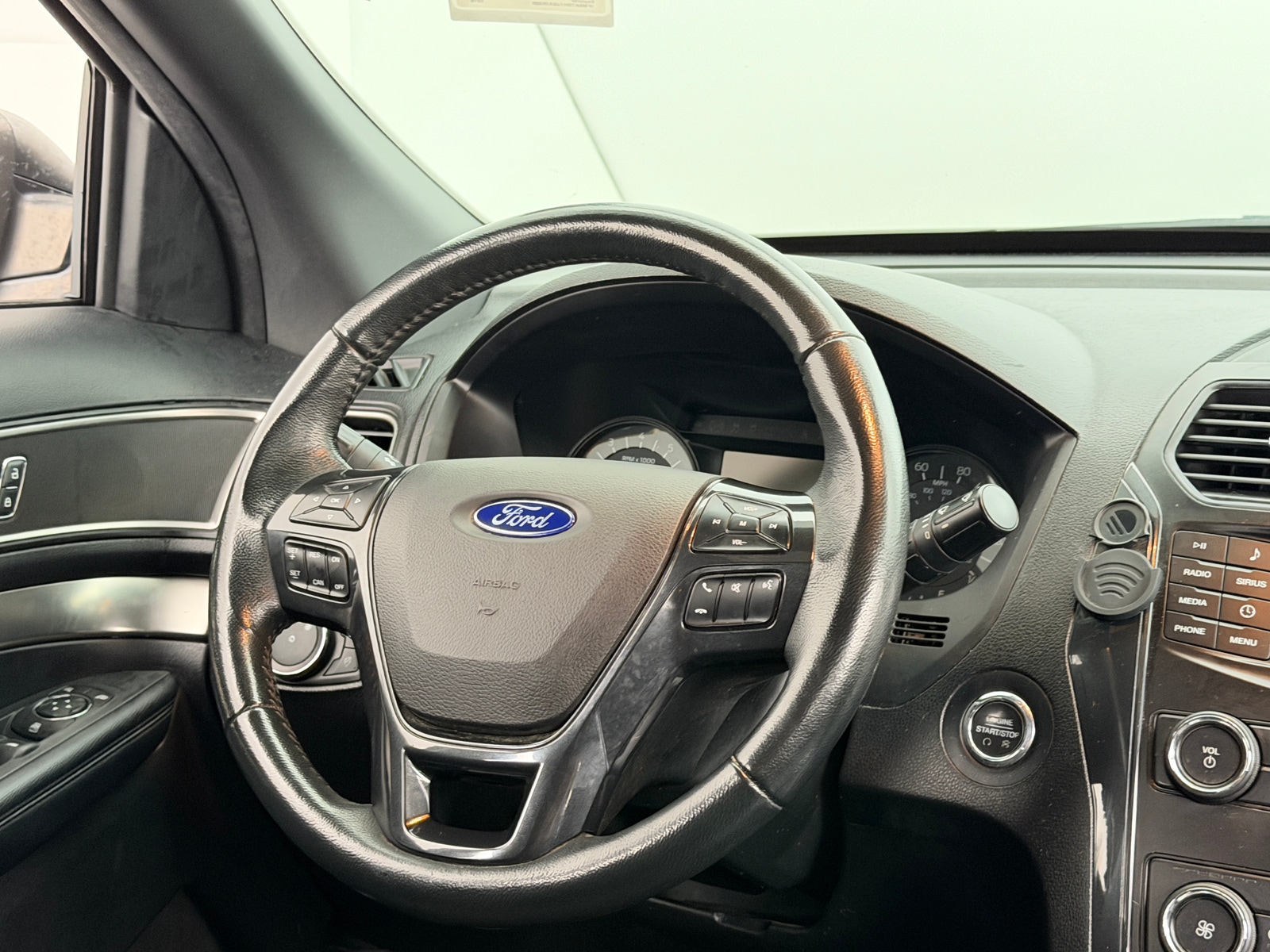 Thumbnail: 2018 Ford Explorer - 5