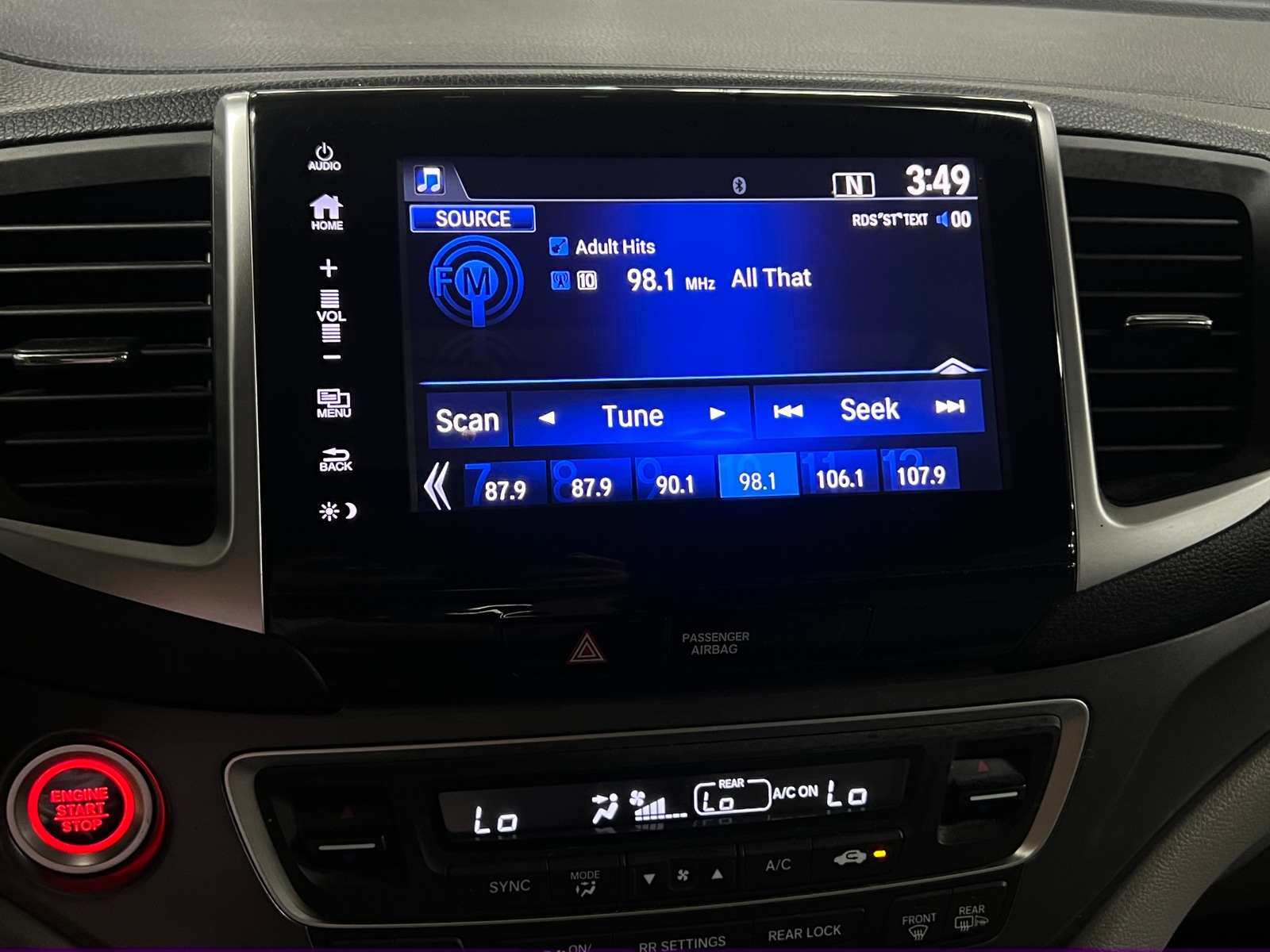 Thumbnail: 2018 Honda Pilot - 3
