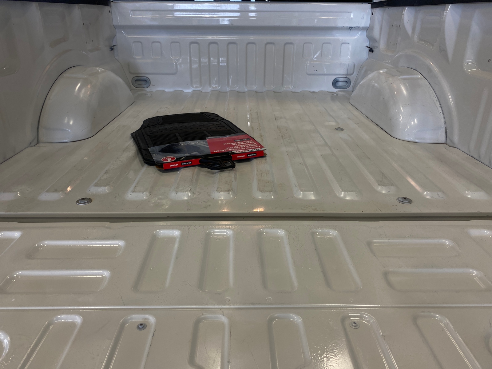 Thumbnail: 2019 Ford Econoline - 7
