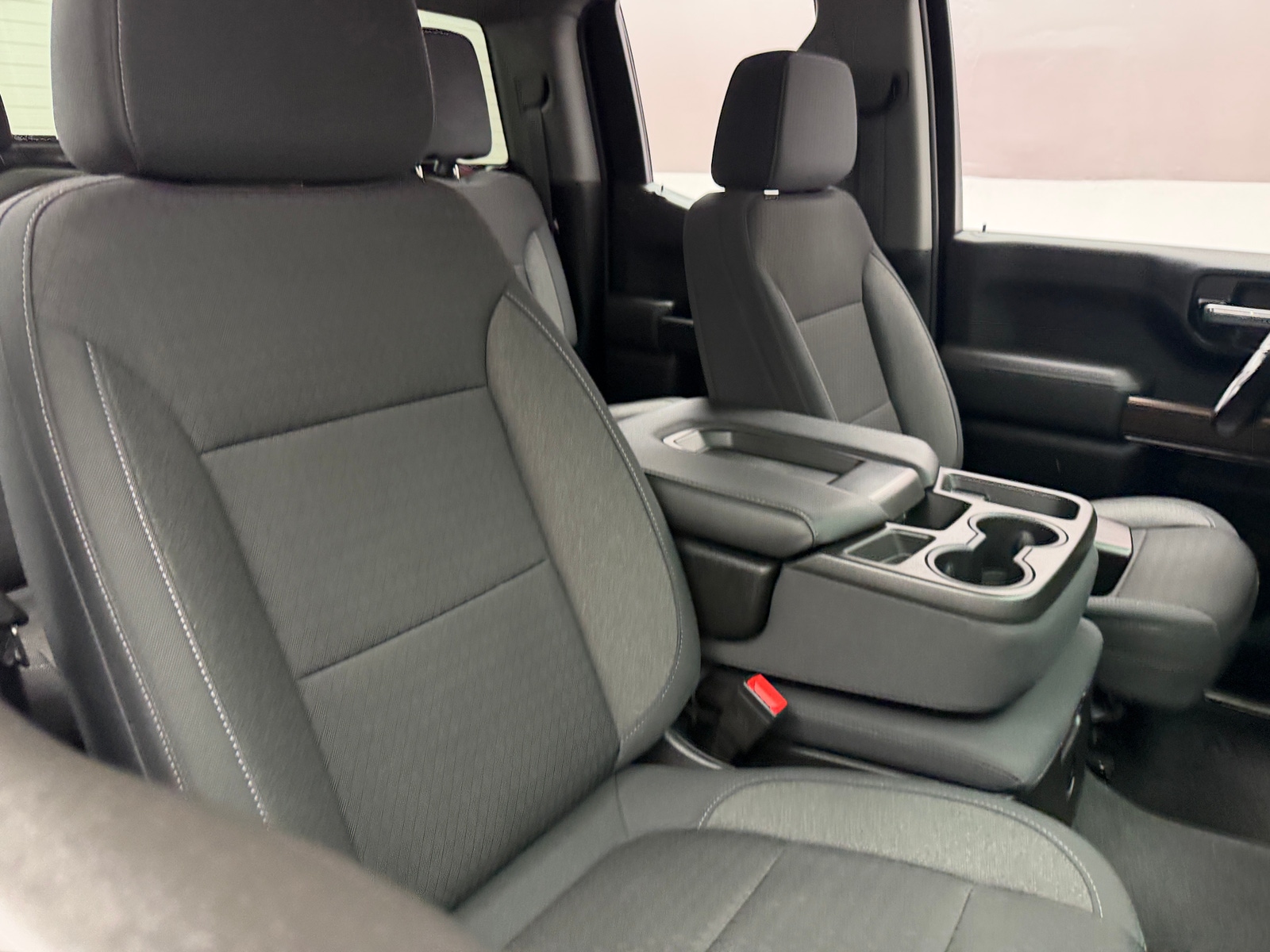 Thumbnail: 2020 Chevrolet Silverado 1500 - 2