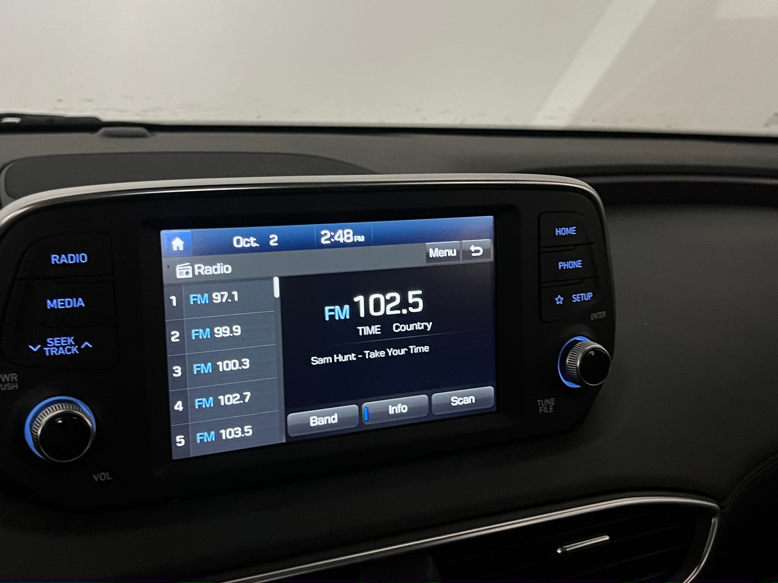 Thumbnail: 2019 Hyundai Santa Fe - 4