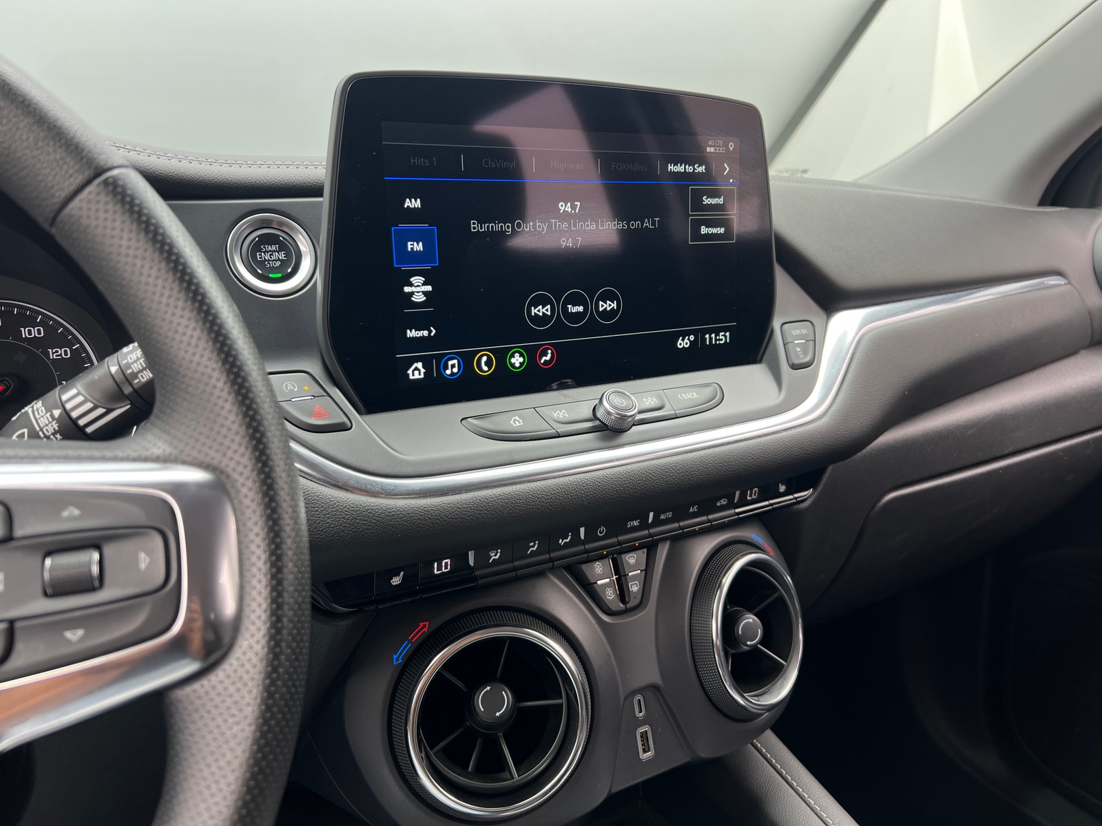 Thumbnail: 2025 Chevrolet Blazer - 4