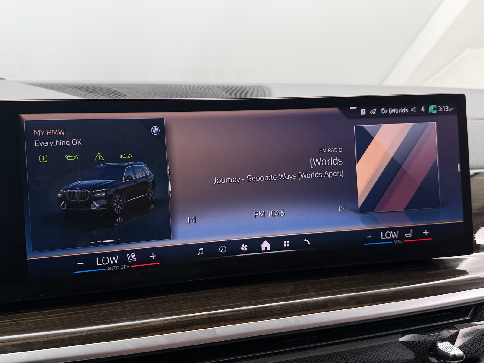 Thumbnail: 2024 BMW X7 - 3