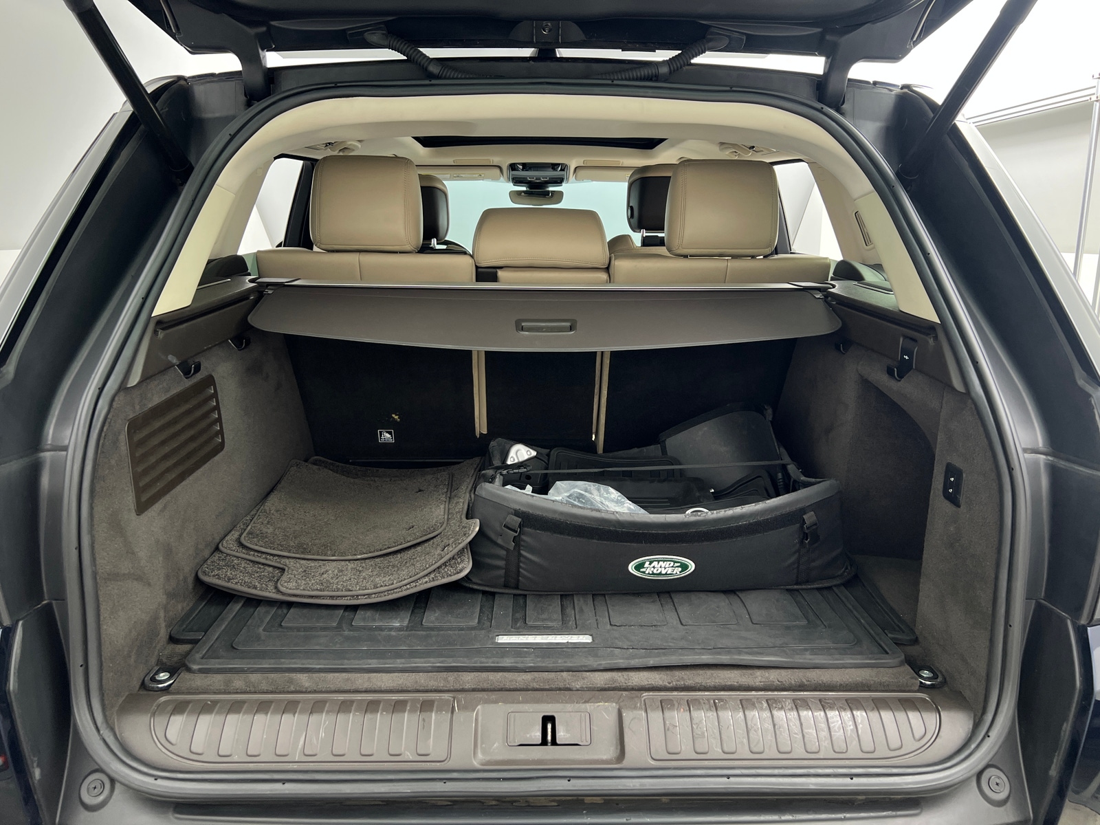 Thumbnail: 2020 Land Rover Range Rover Sport - 7