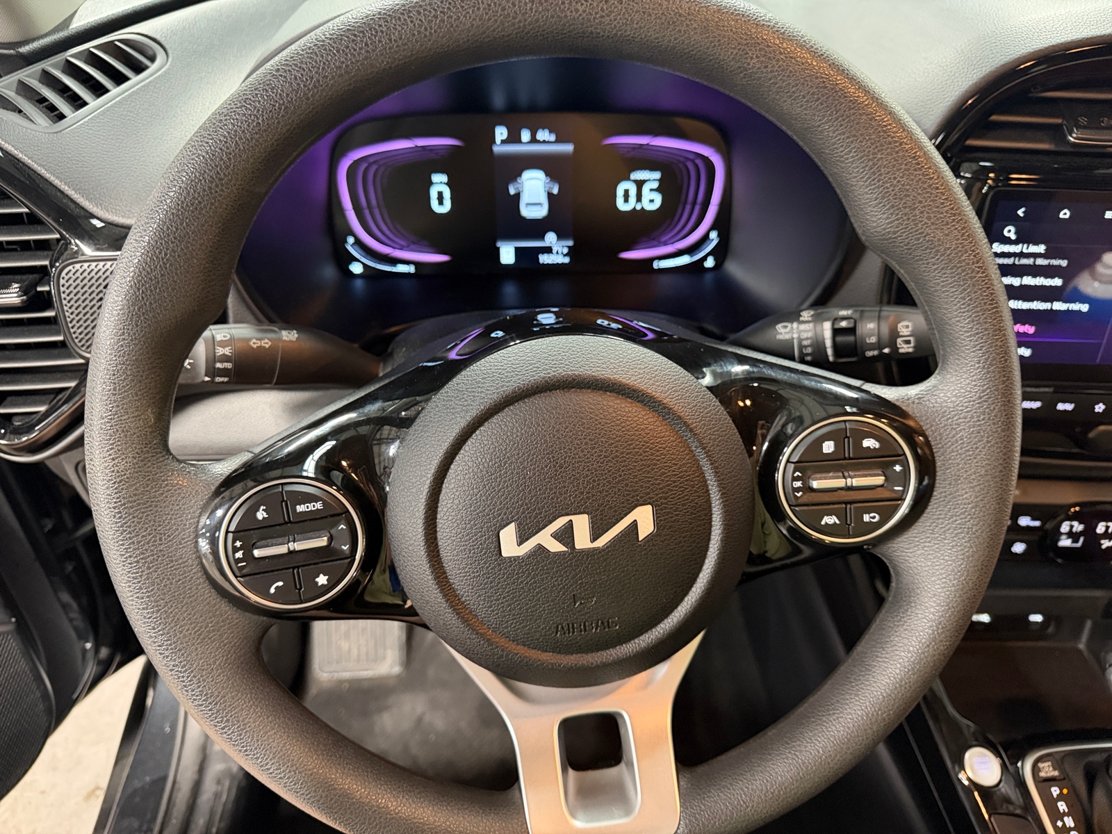 Thumbnail: 2023 Kia Soul - 5