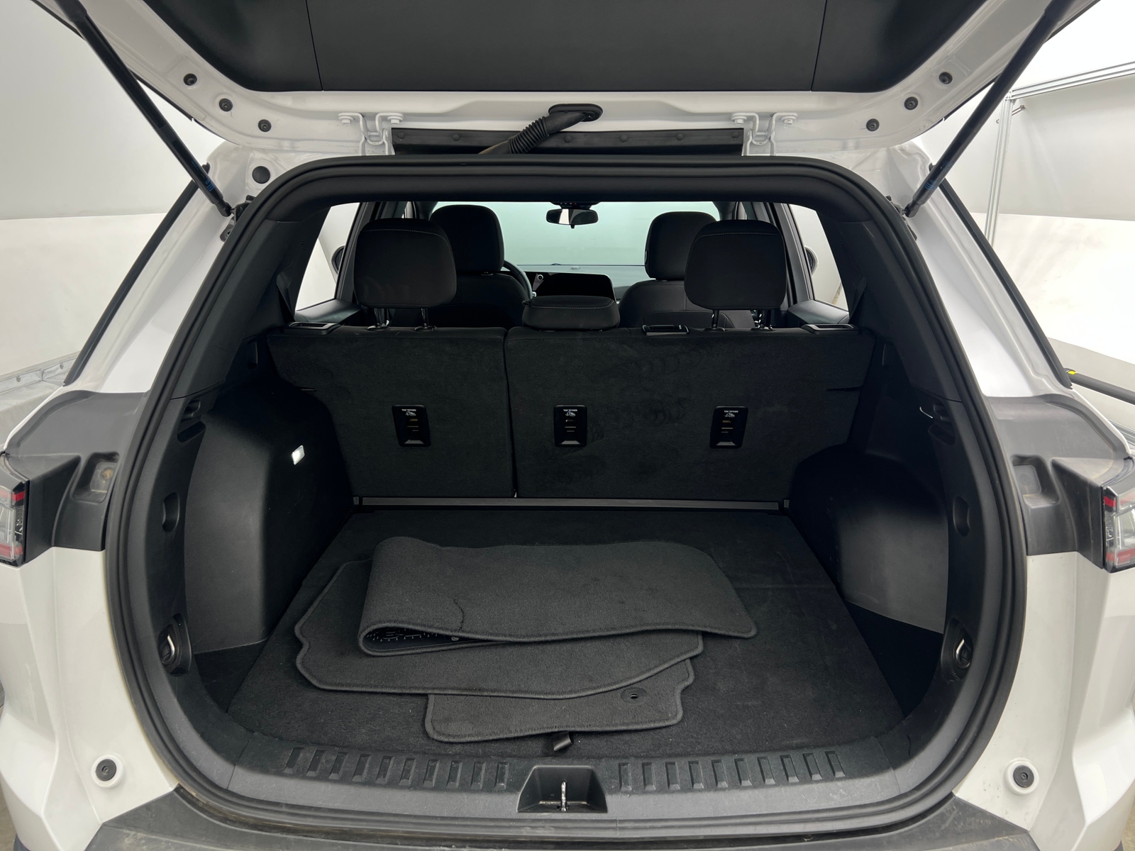 Thumbnail: 2026 Chevrolet Equinox - 7