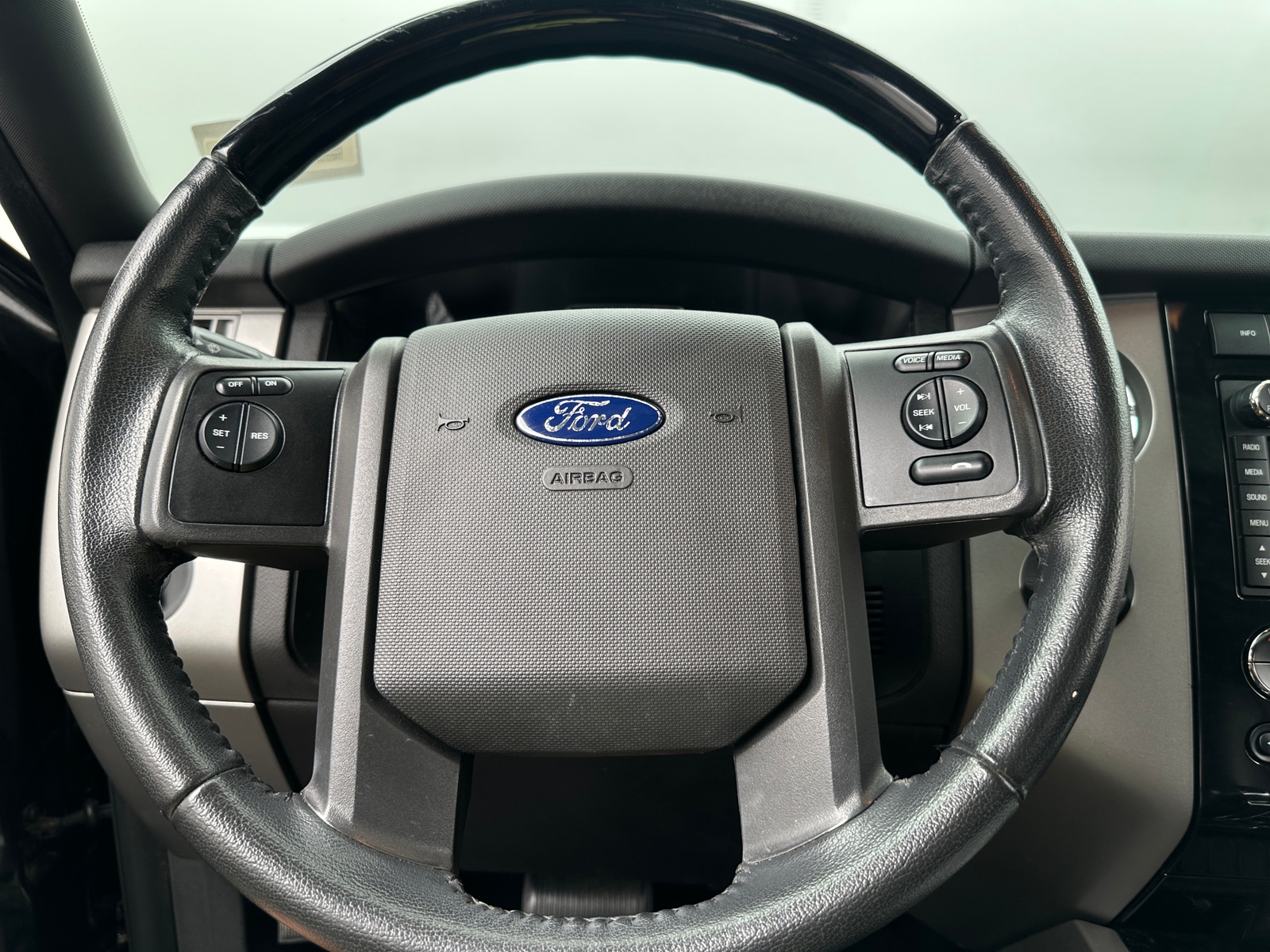 Thumbnail: 2014 Ford Expedition - 4
