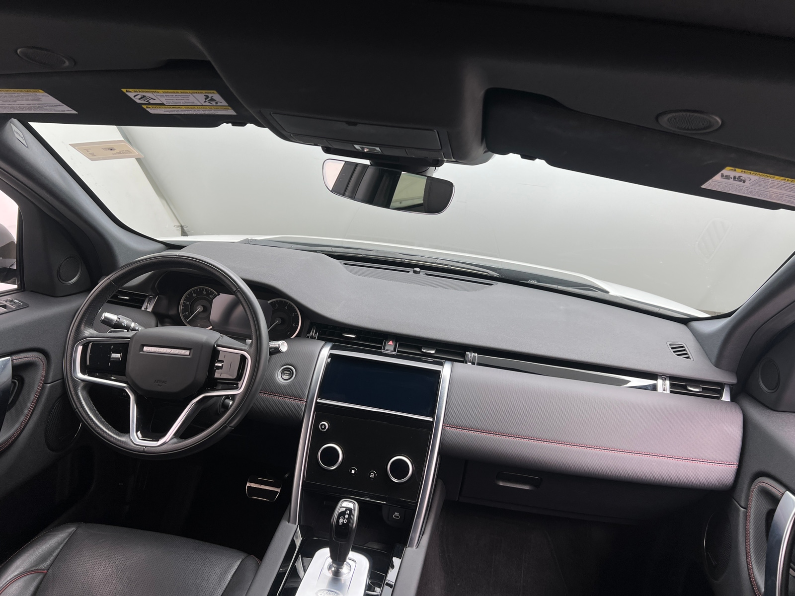Thumbnail: 2022 Land Rover Discovery Sport - 2