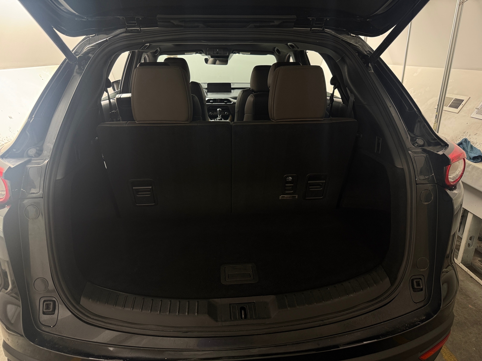 Thumbnail: 2022 Mazda CX-9 - 6