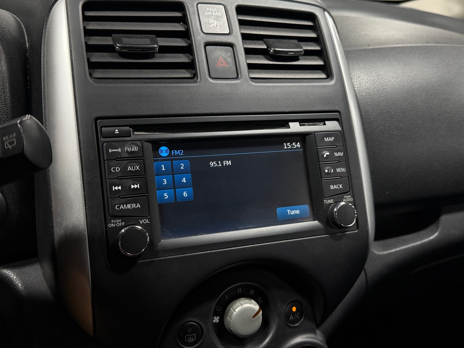 Thumbnail: 2014 Nissan Versa - 4